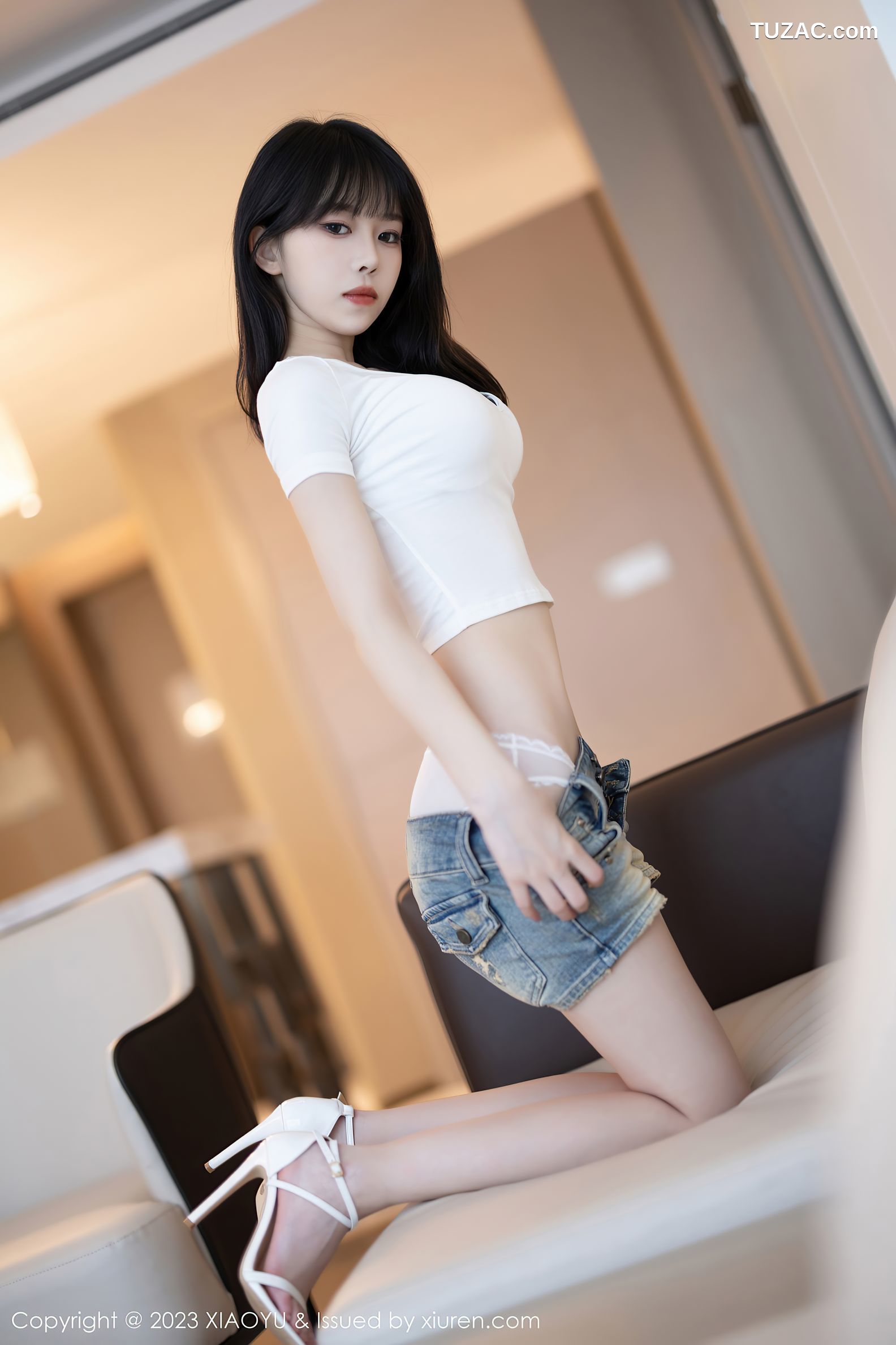 XiaoYu语画界-1096-奶瓶-白T牛仔短裤白色内衣-2023.08.21