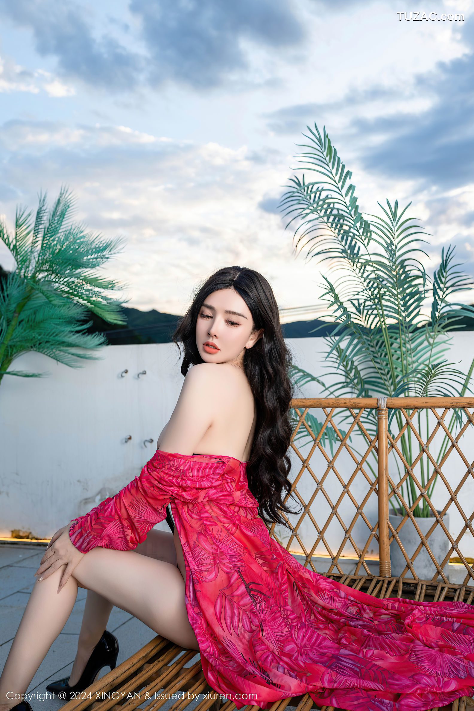 XingYan星颜社-267-潘思沁-红色长裙黑色情趣内衣爆乳-2024.09.06