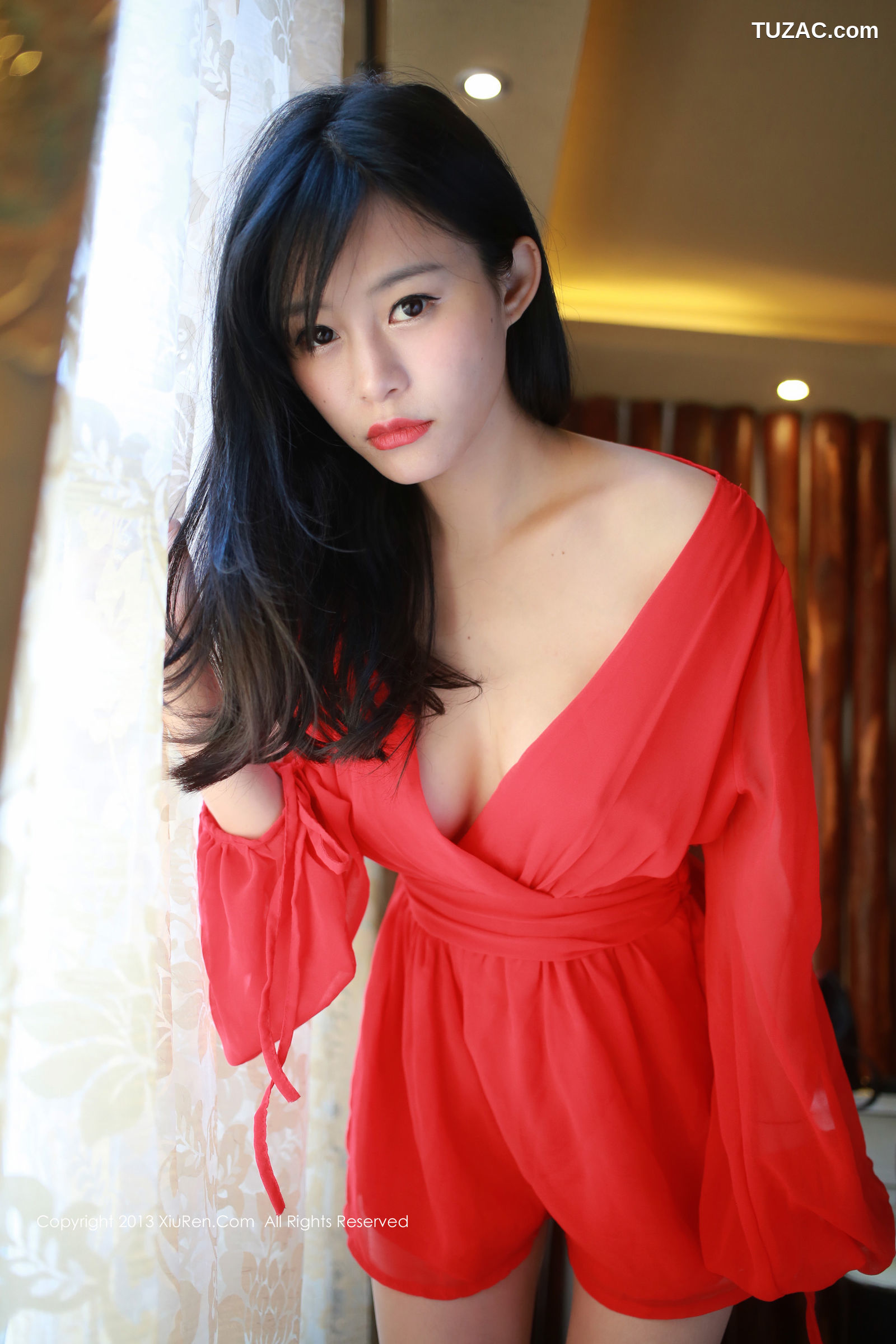 XiuRen秀人网-007-易欣viya-《火辣模特》-2013.09.10