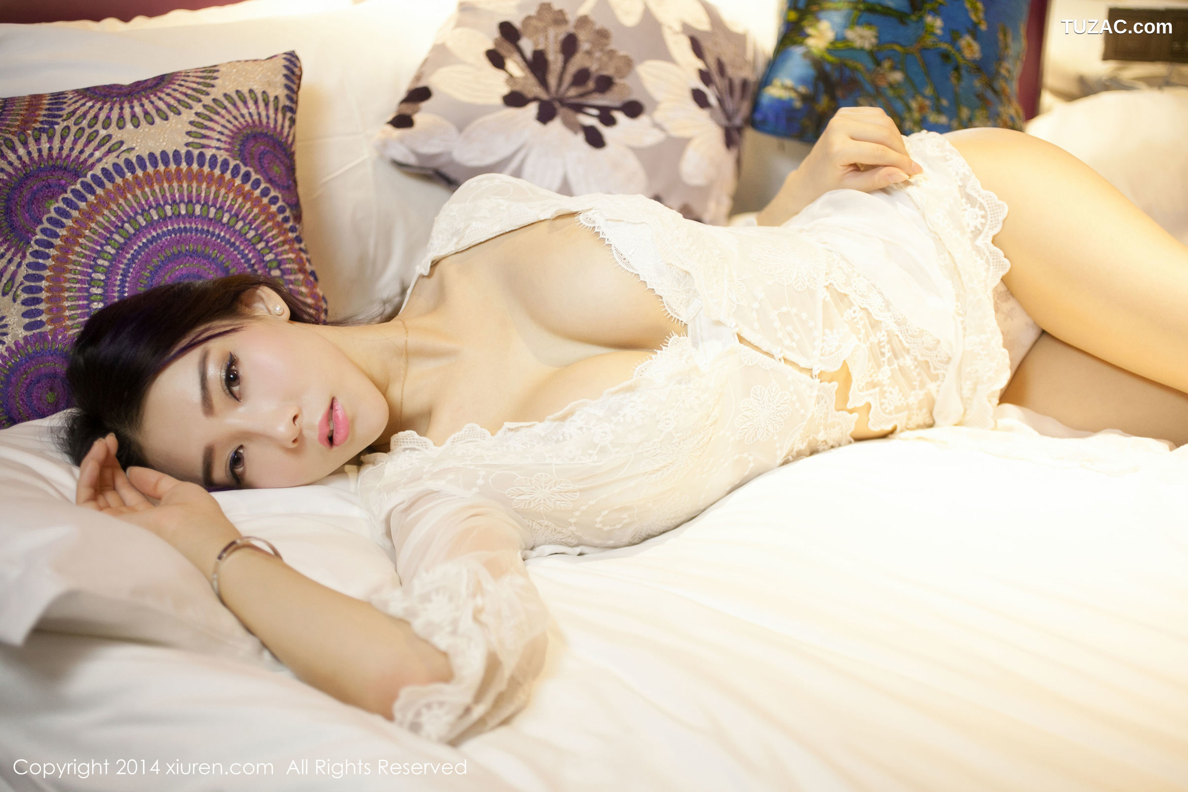 XiuRen秀人网-131-夢娜Vanessa-《款款而来的特级女神》-2014.04.29