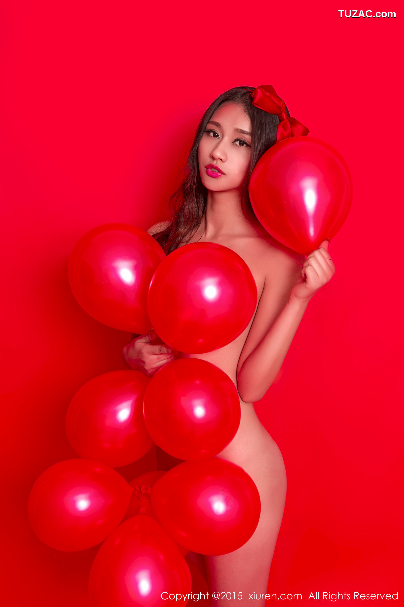 XiuRen秀人网-282-史雨姐姐-《红色背景主题》-2015.01.24