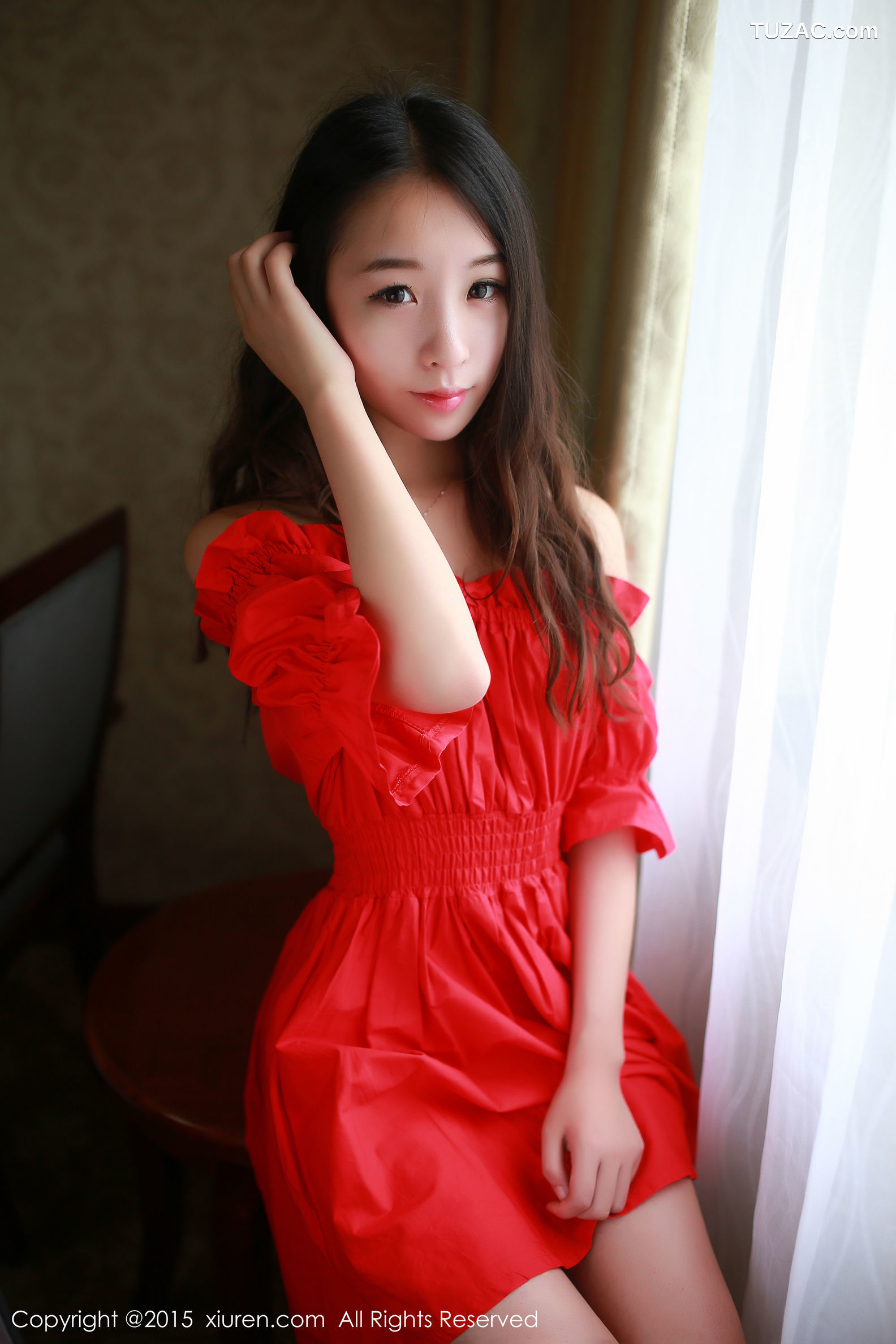 XiuRen秀人网-347-梓萱Crystal-《连衣裙-热裤-网袜制服》-2015.06.30