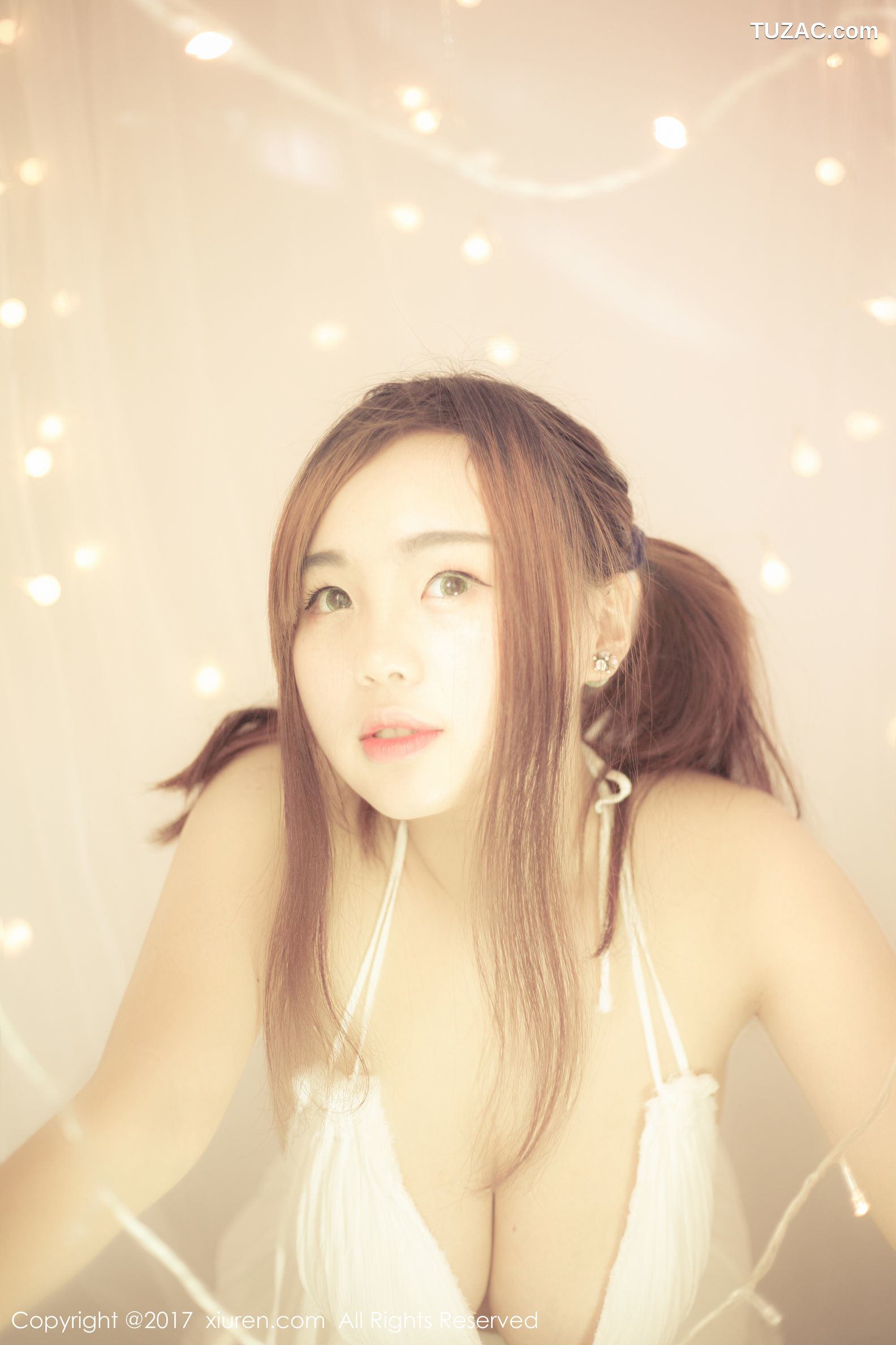 XiuRen秀人网-744-米爱Demon-《童颜巨乳的梦幻少女诱惑私房》-2017.04.26