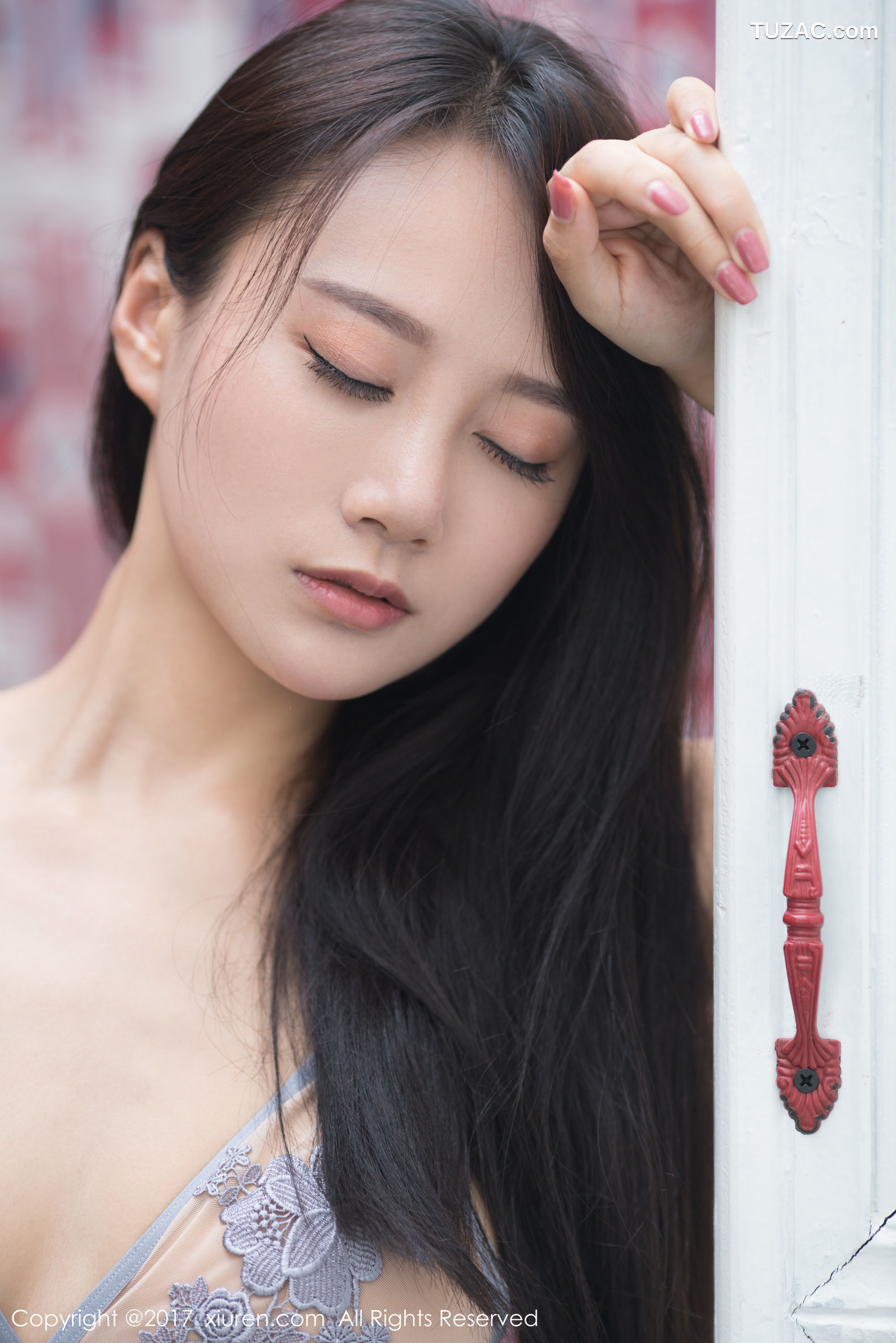 XiuRen秀人网-764-猩一-《镂花内衣秀》-2017.06.05