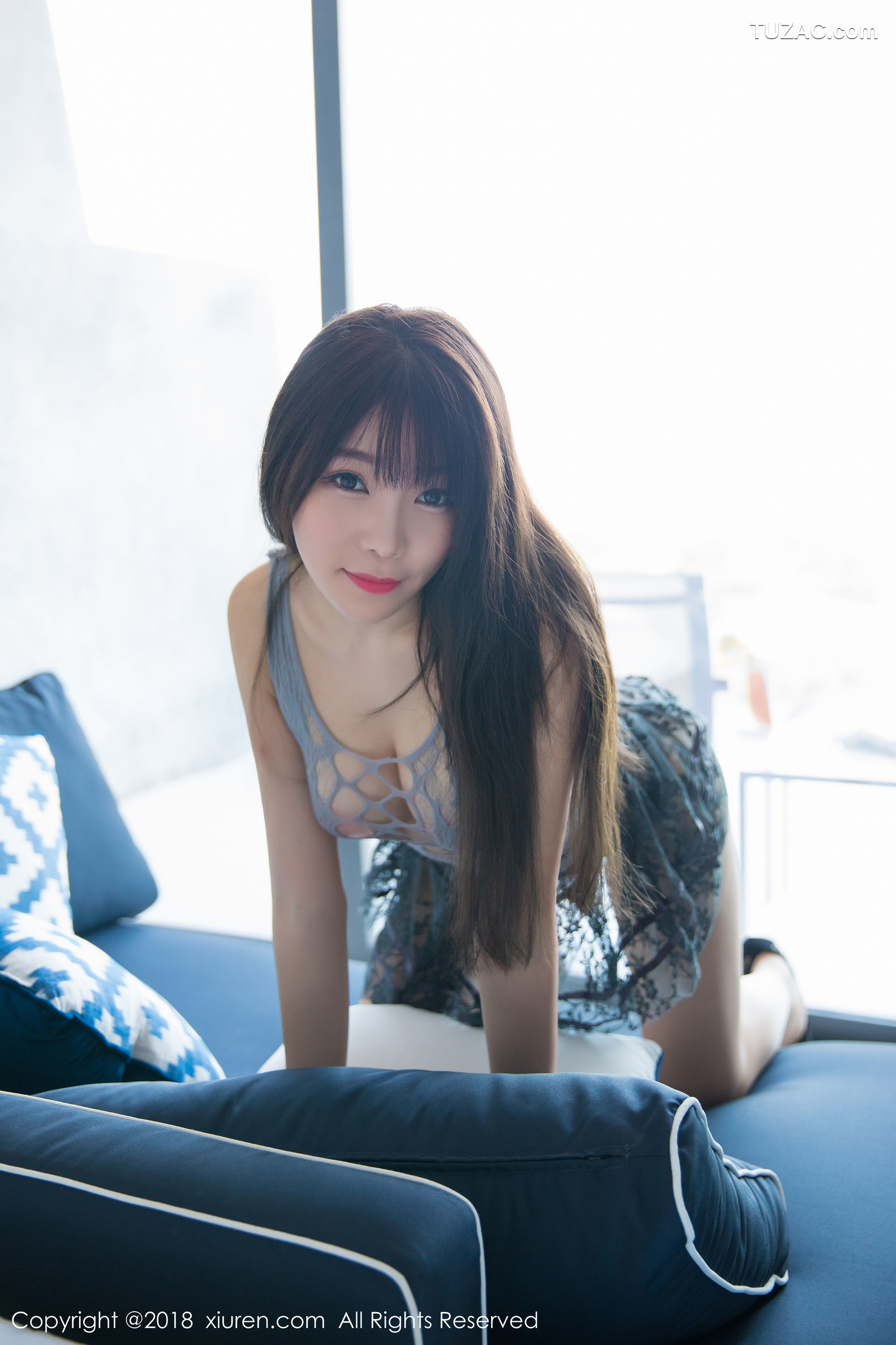 XiuRen秀人网-1124-芝芝-《黑丝袜职业装OL》-2018.08.16