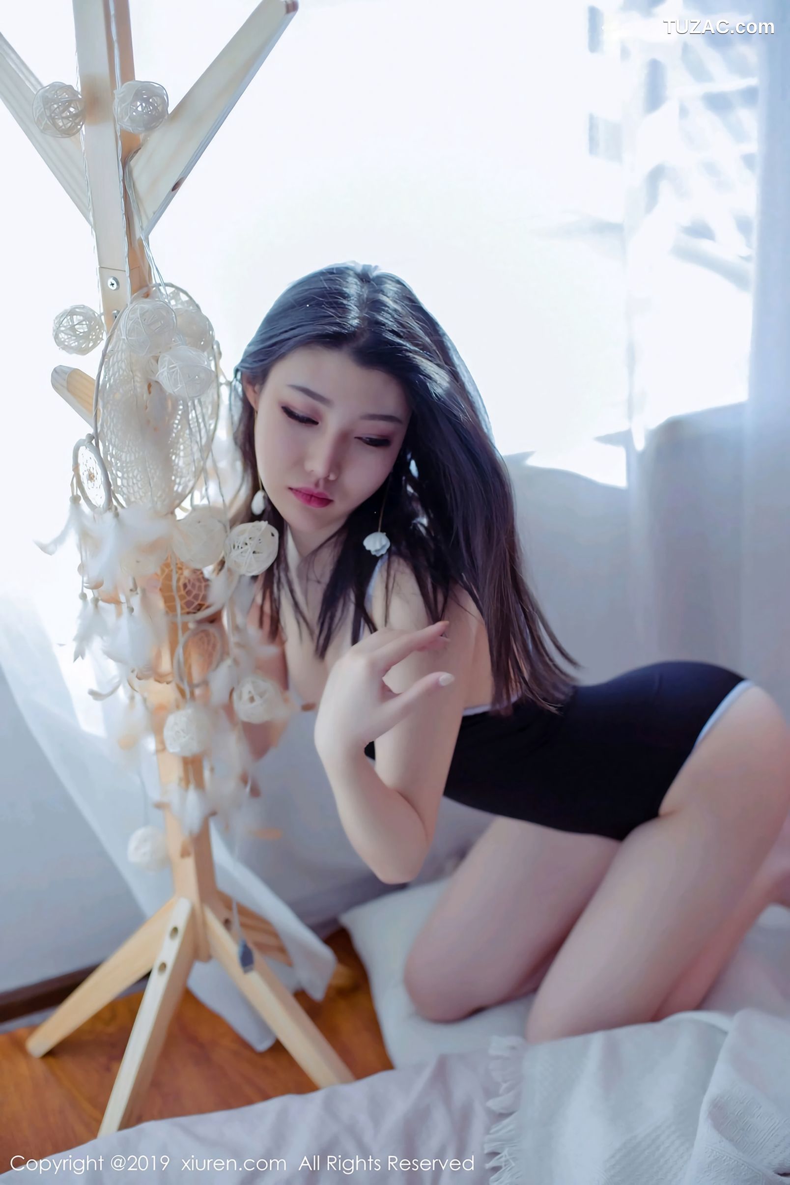 XiuRen秀人网-1379-糯糯Nn-《晶莹剔透的小美女》-2019.03.29