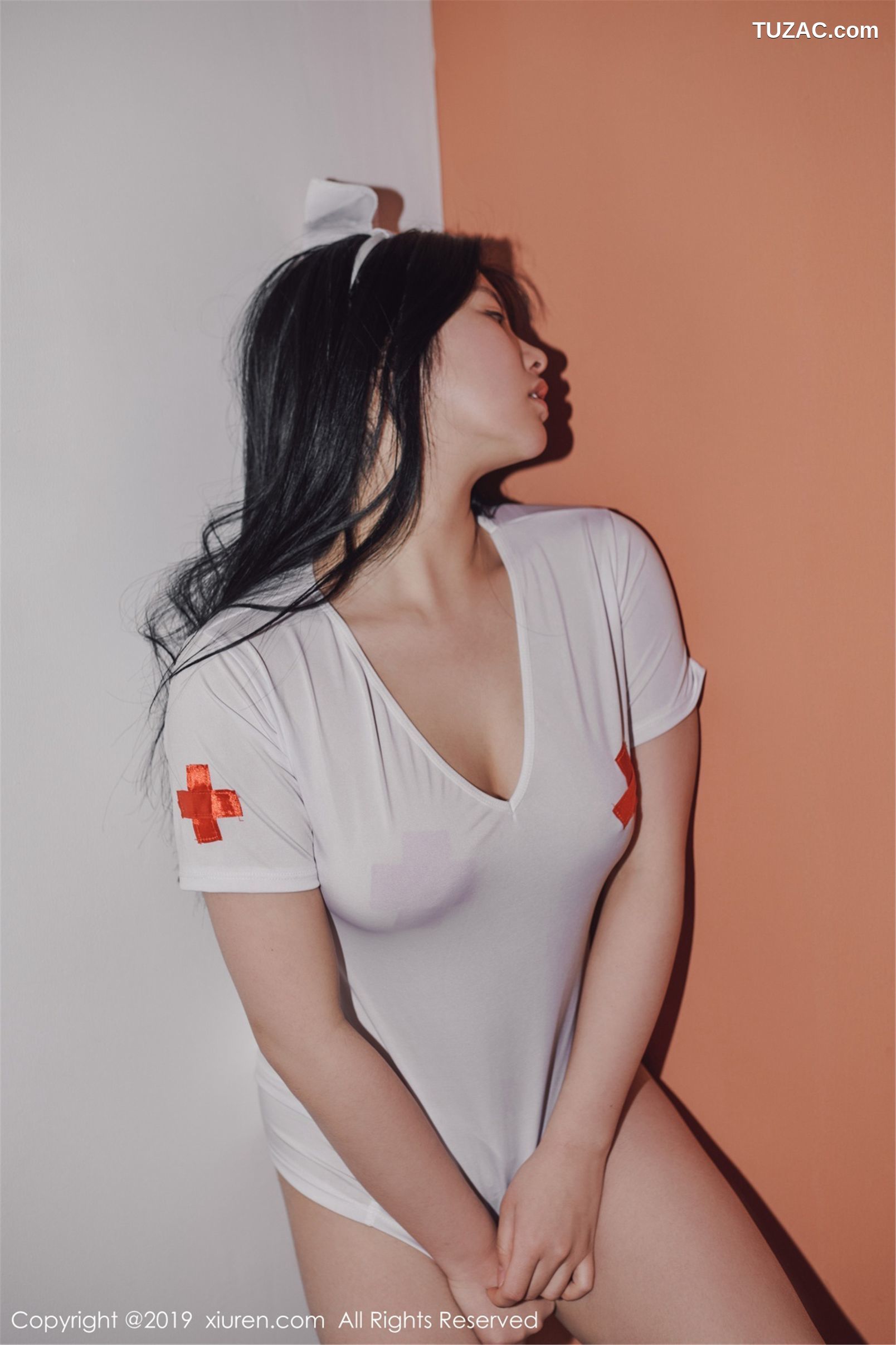 XiuRen秀人网-1468-娜露-《镂空情趣内衣-护士制服扮演》-2019.05.23