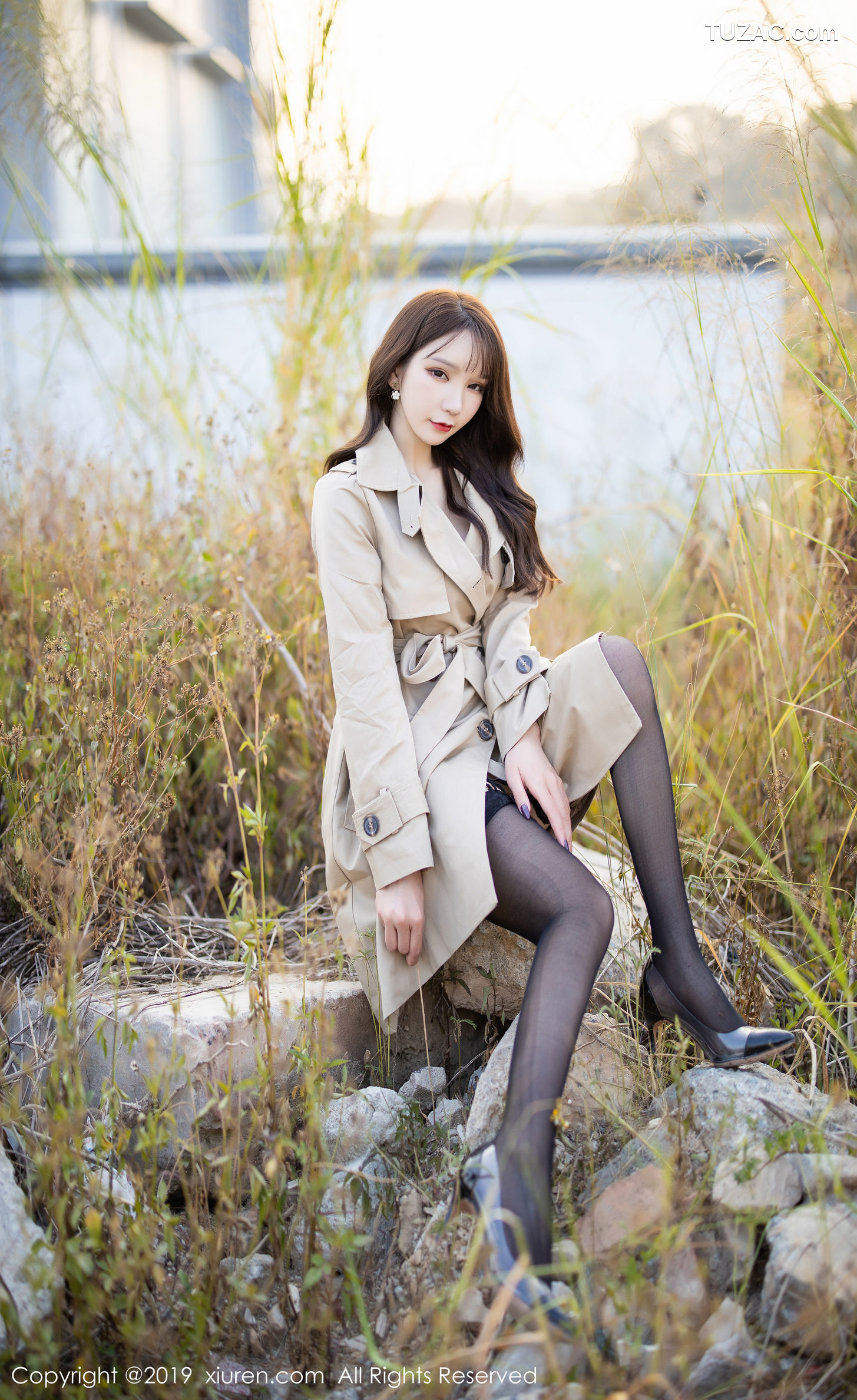 XiuRen秀人网-1876-周于希-《精致内衣的黑丝吊袜》-2019.12.24