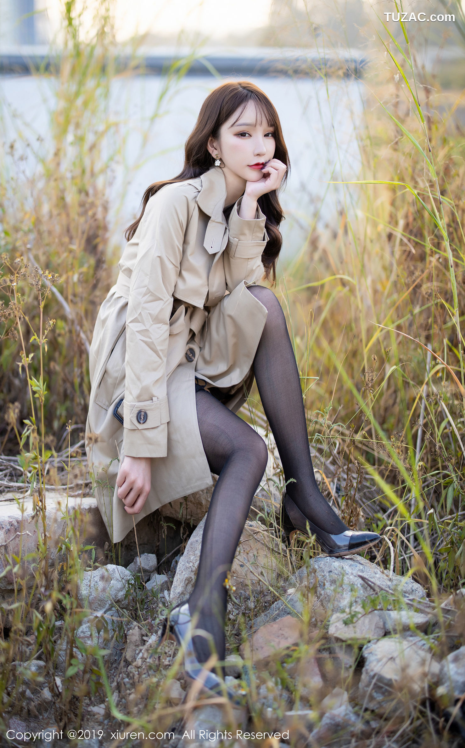 XiuRen秀人网-1876-周于希-《精致内衣的黑丝吊袜》-2019.12.24