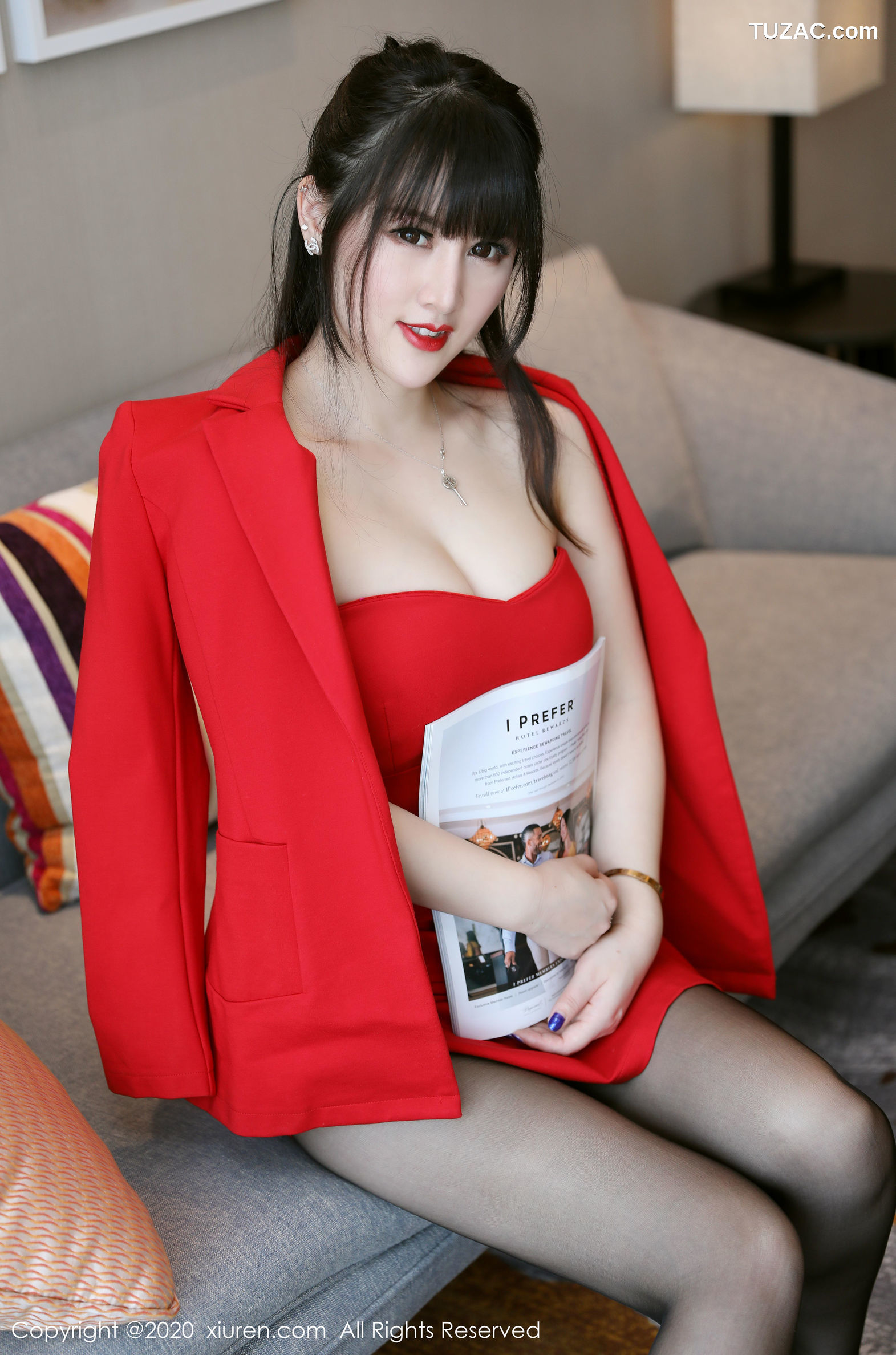 XiuRen秀人网-2087-诗诗-《红色的职业装与魅惑黑丝》-2020.03.23