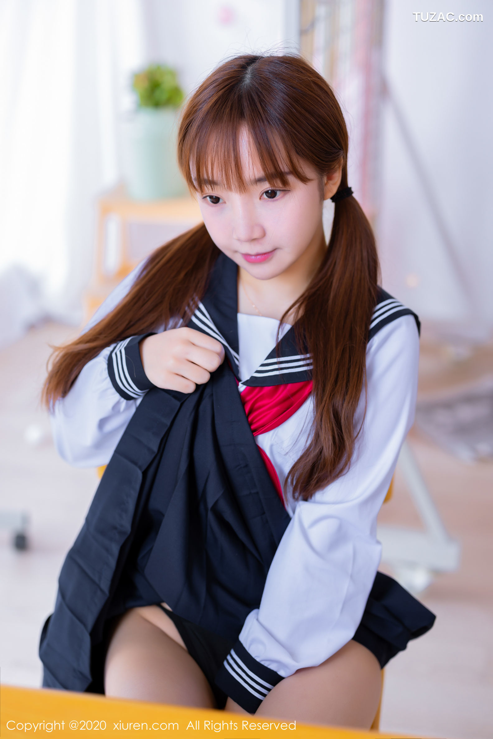 XiuRen秀人网-2196-团团子-《童颜巨乳JK制服》-2020.04.28