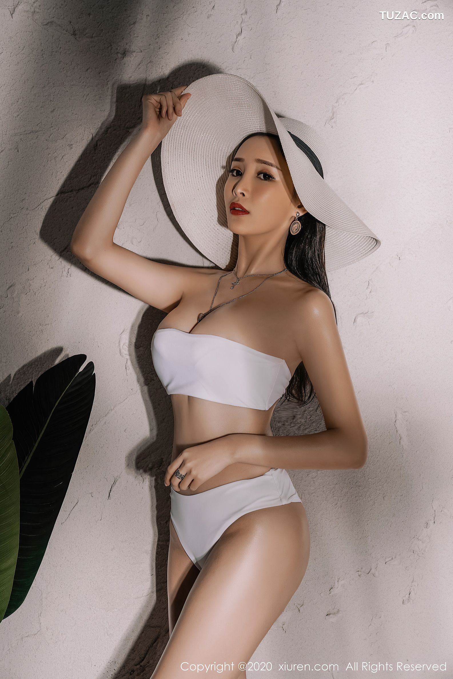 XiuRen秀人网-2339-土肥圆-《白色泳衣的完美曲线》-2020.07.17