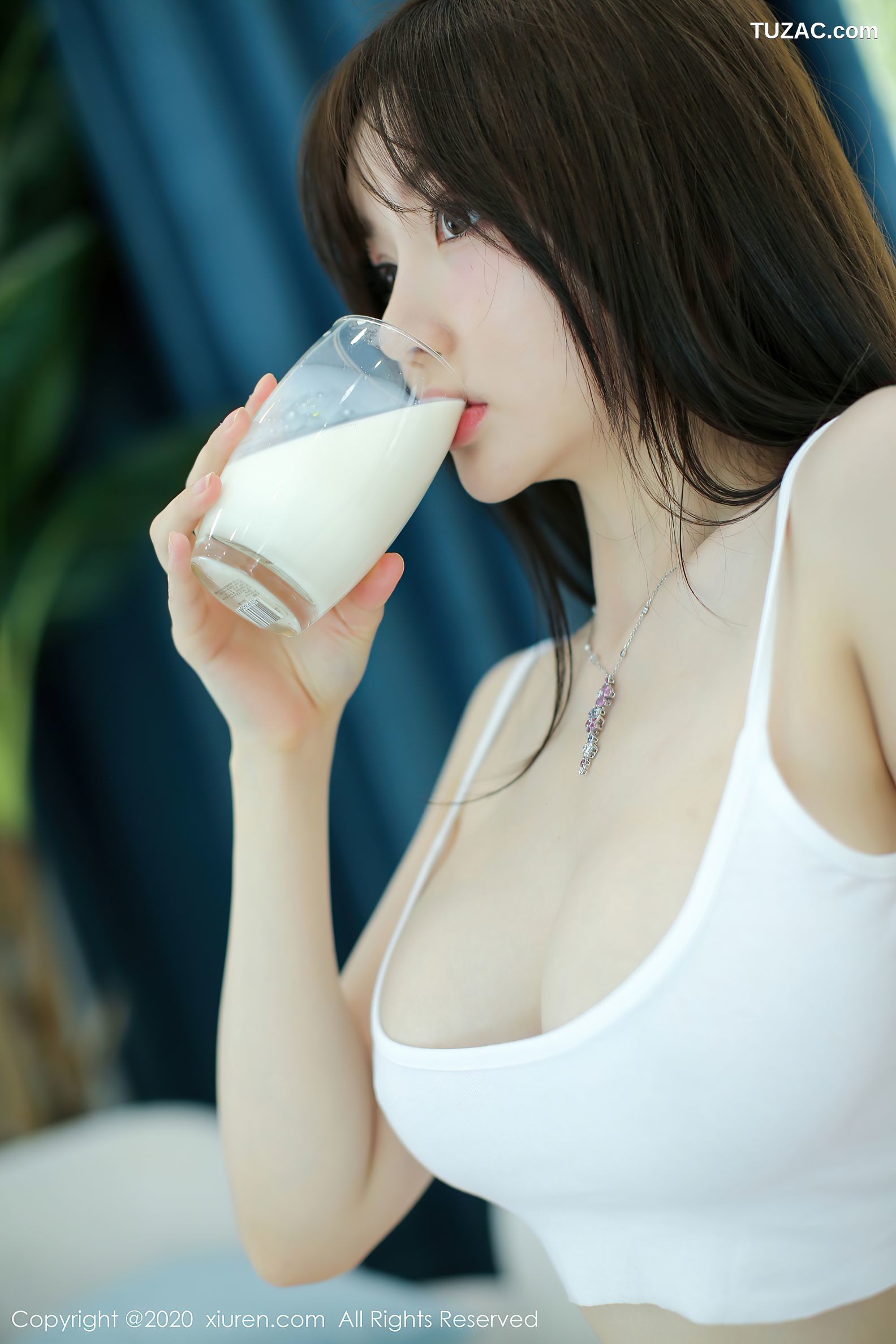 XiuRen秀人网-2565-糯美子-《居家女友白色吊带系列》-2020.09.16