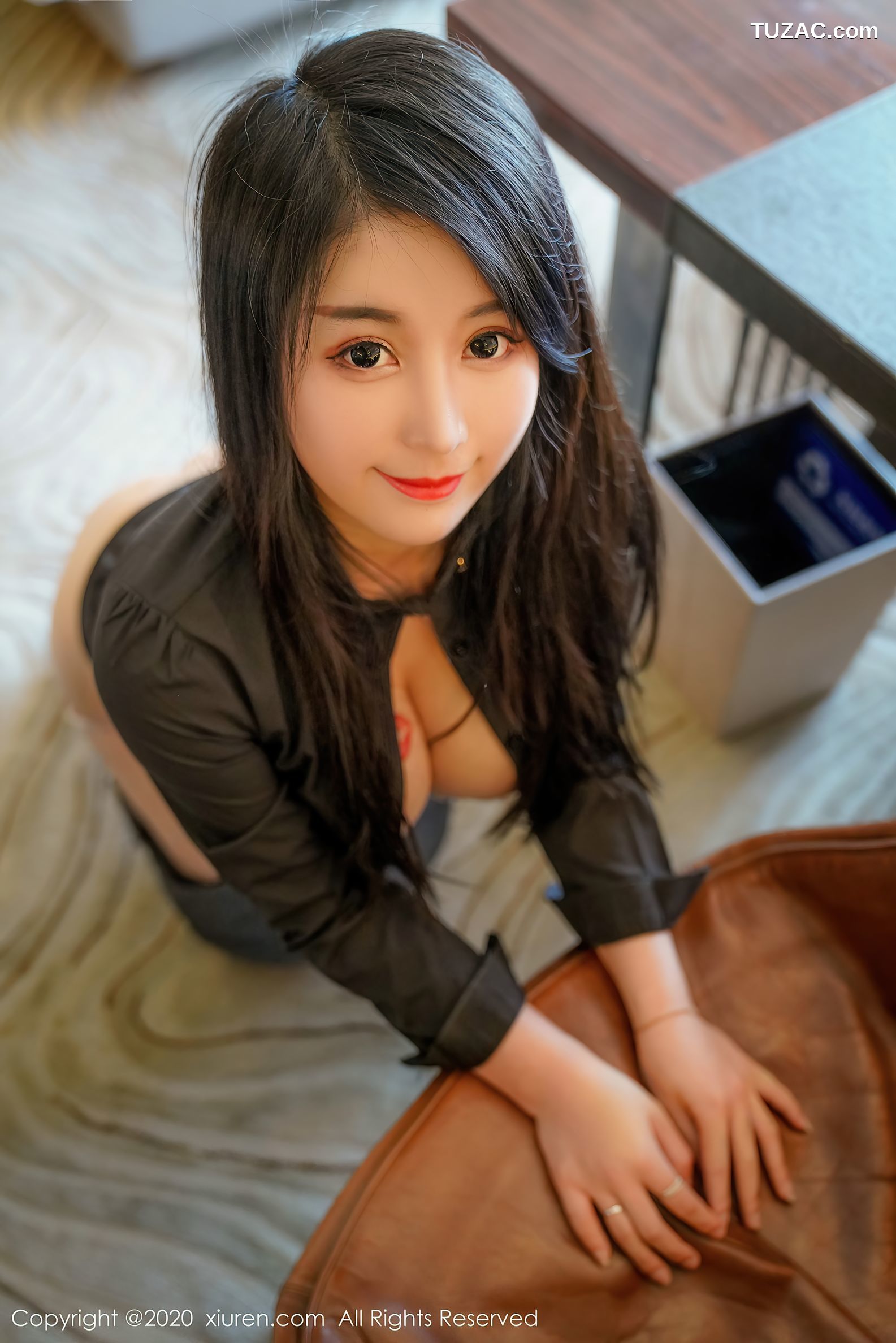 XiuRen秀人网-2628-美七Mia-《酒店剧情Ol制服系列》-2020.10.09