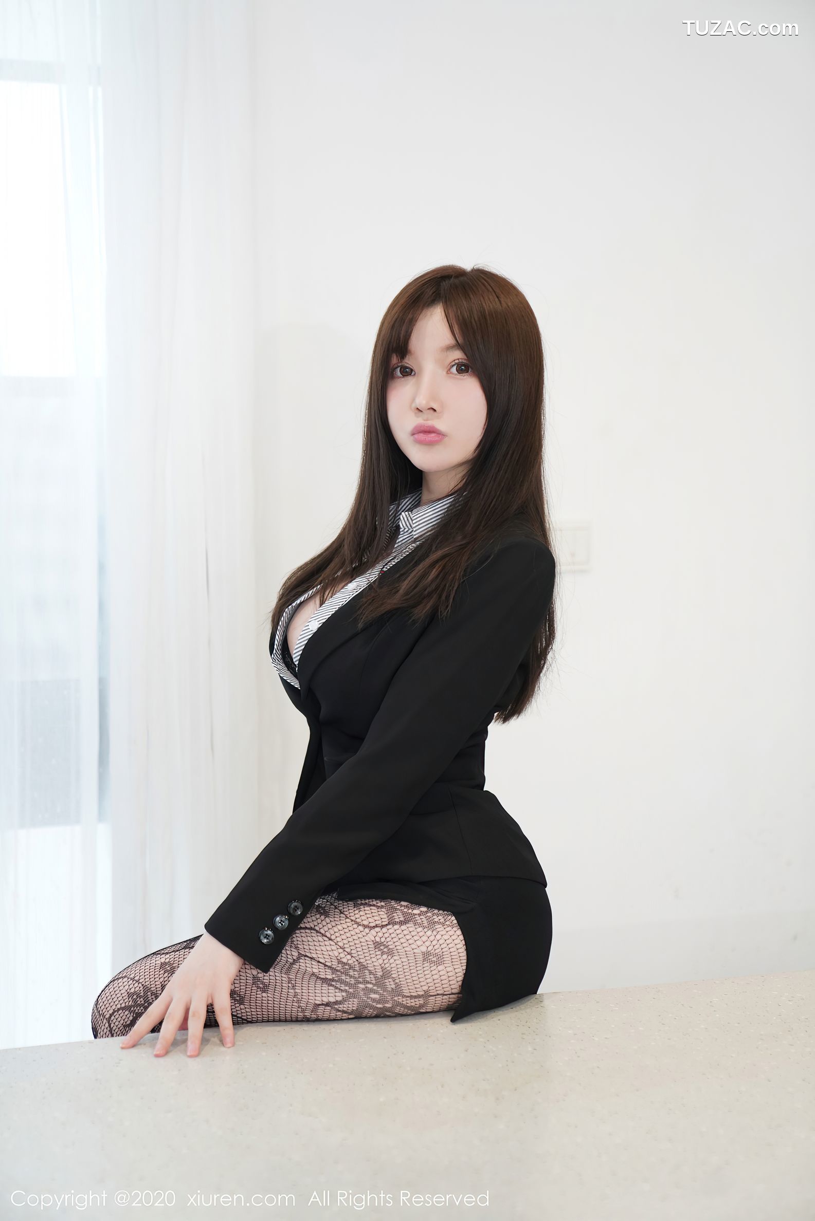 XiuRen秀人网-2725-糯美子Babe-《经典的职场0L网袜系列》-2020.11.02