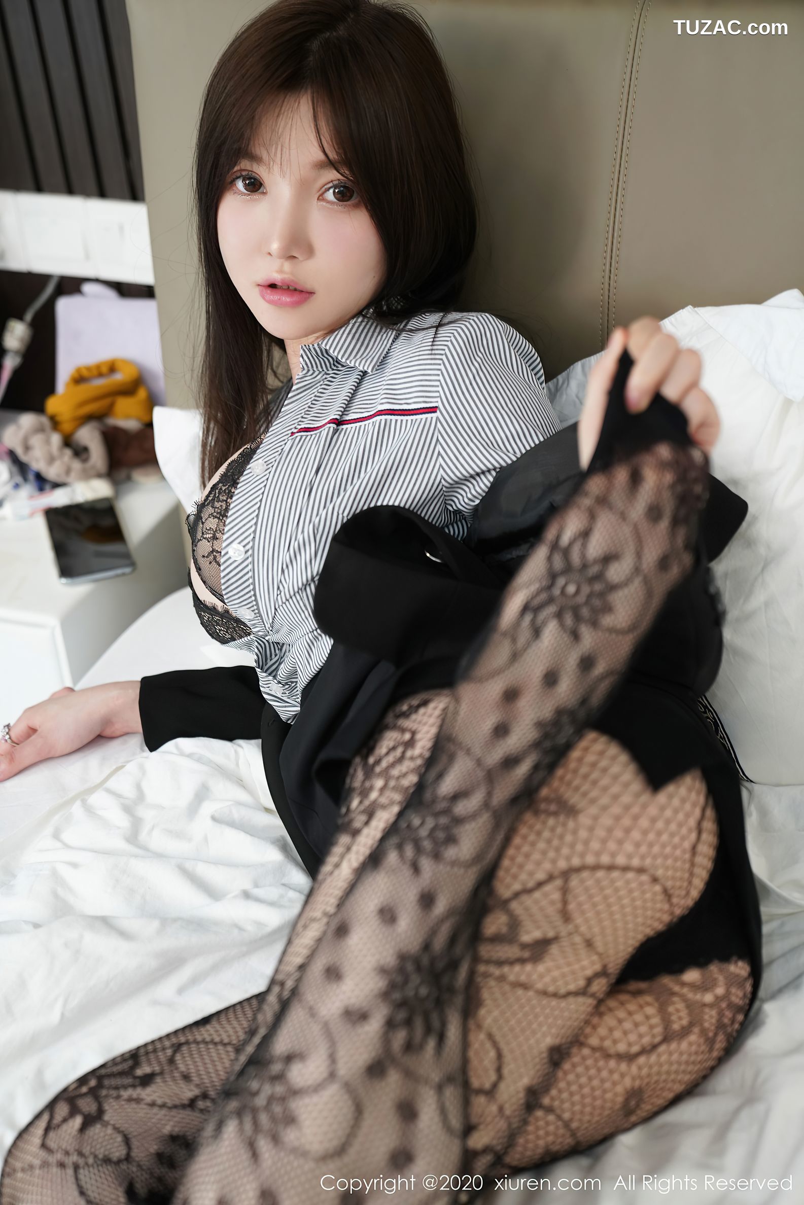XiuRen秀人网-2725-糯美子Babe-《经典的职场0L网袜系列》-2020.11.02