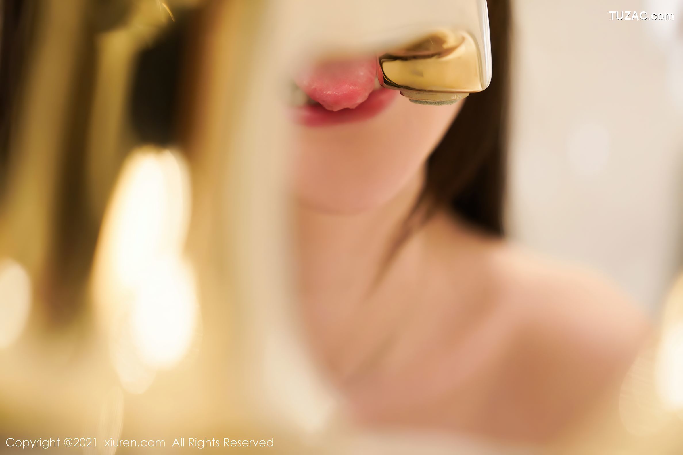 XiuRen秀人网-2977-糯美子Babe-《精致镂空内下童颜巨乳》-2021.01.06