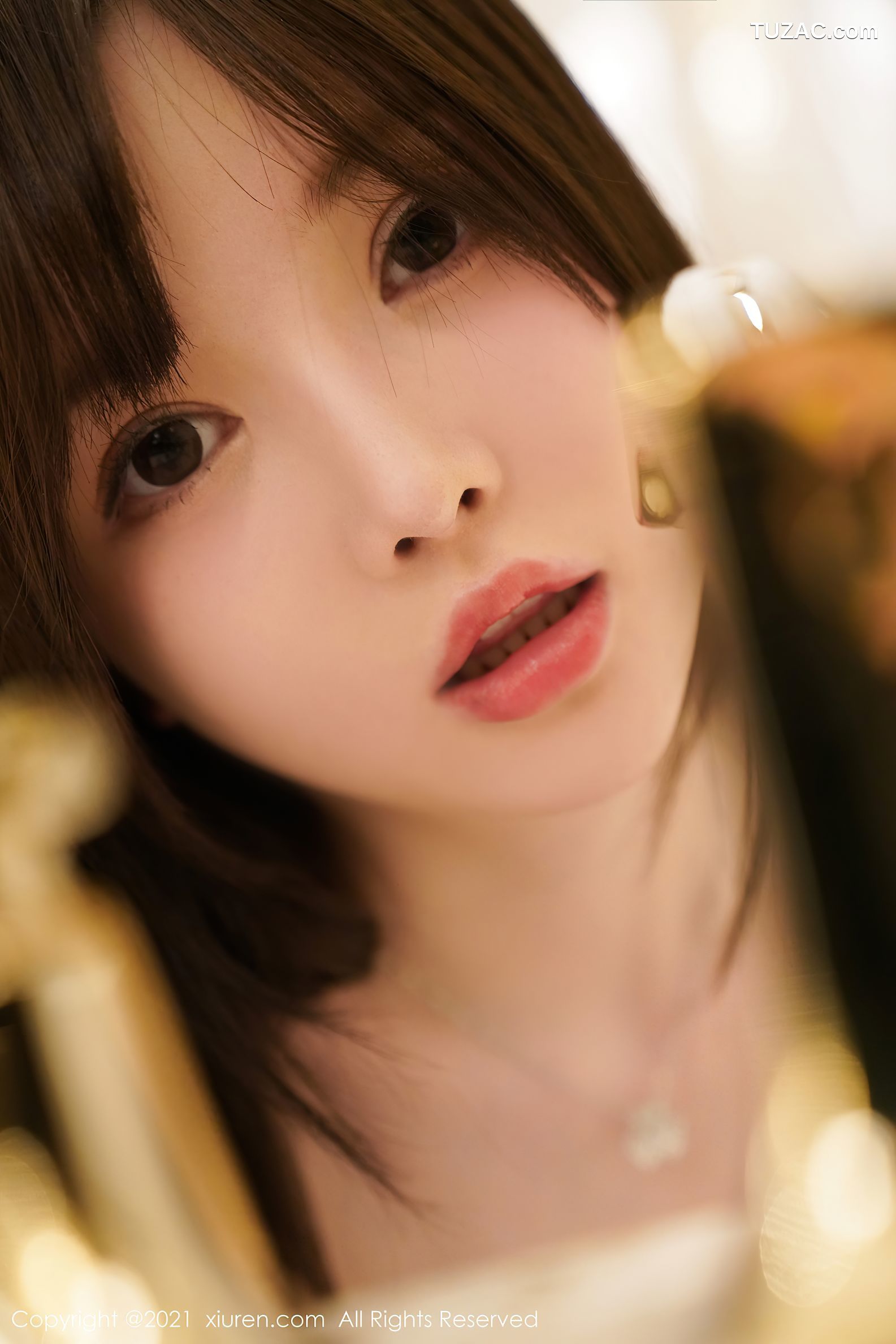 XiuRen秀人网-2977-糯美子Babe-《精致镂空内下童颜巨乳》-2021.01.06