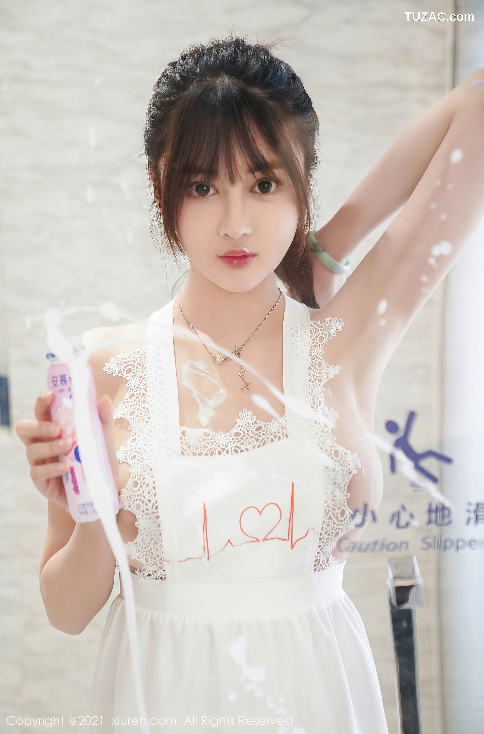 XiuRen秀人网-3302-萌奈子-白色情趣内衣主题真空火辣身材-2021.04.14
