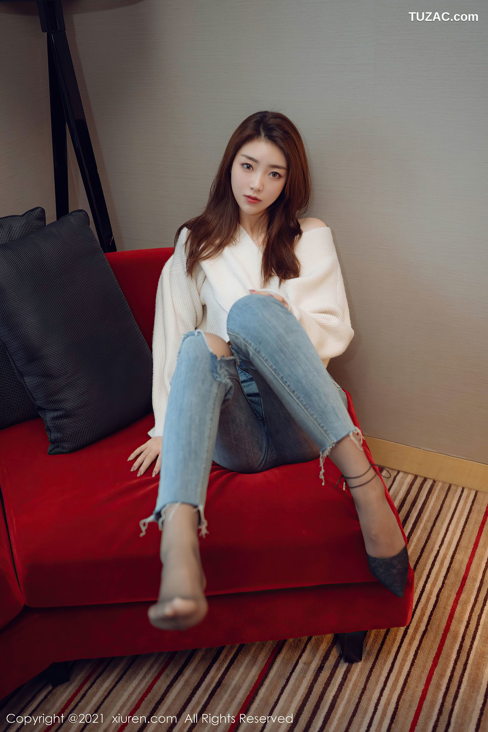 XiuRen秀人网-3493-可樂Vicky-紧身牛仔裤超薄黑丝-2021.06.02