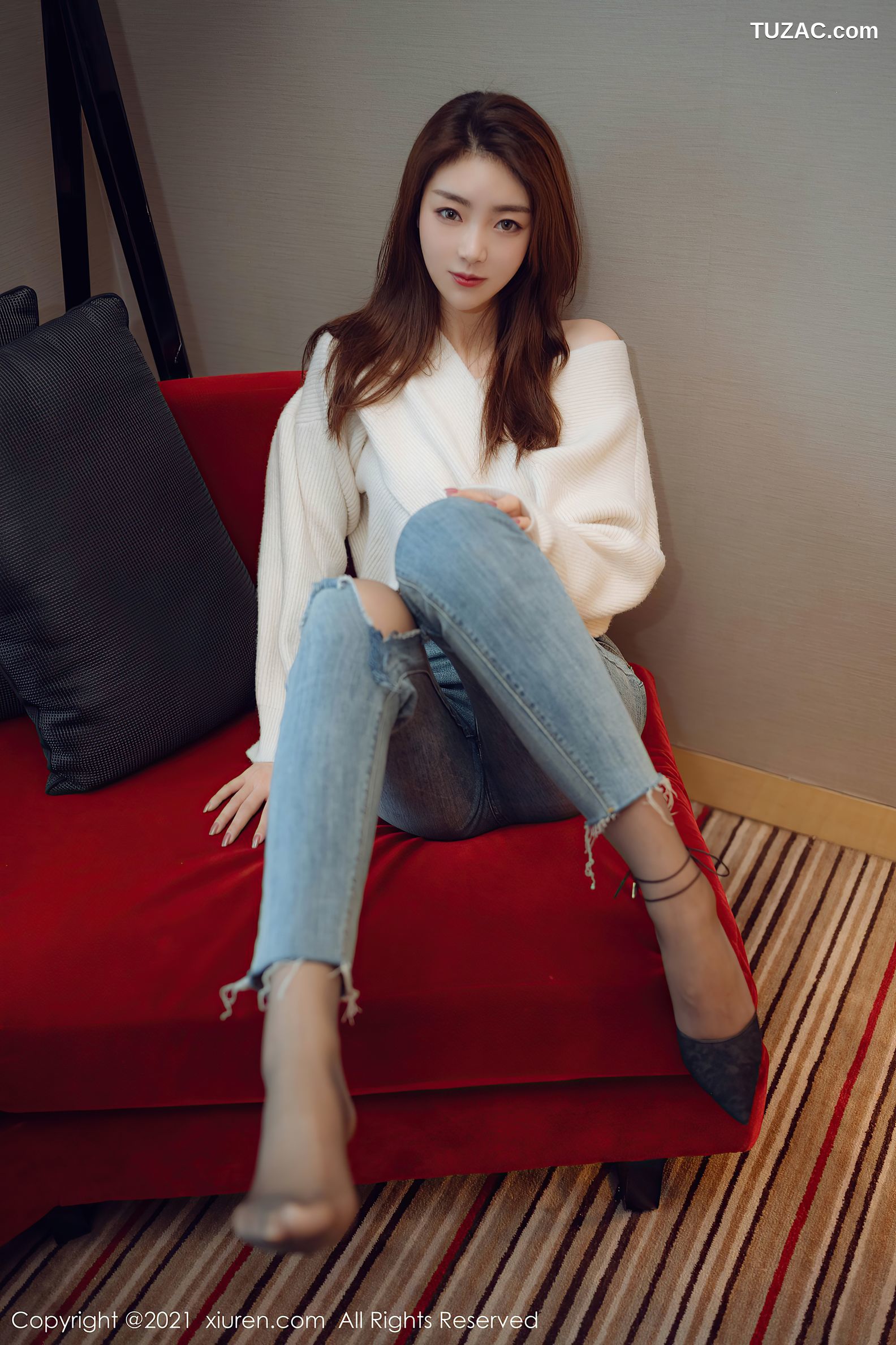 XiuRen秀人网-3493-可樂Vicky-紧身牛仔裤超薄黑丝-2021.06.02