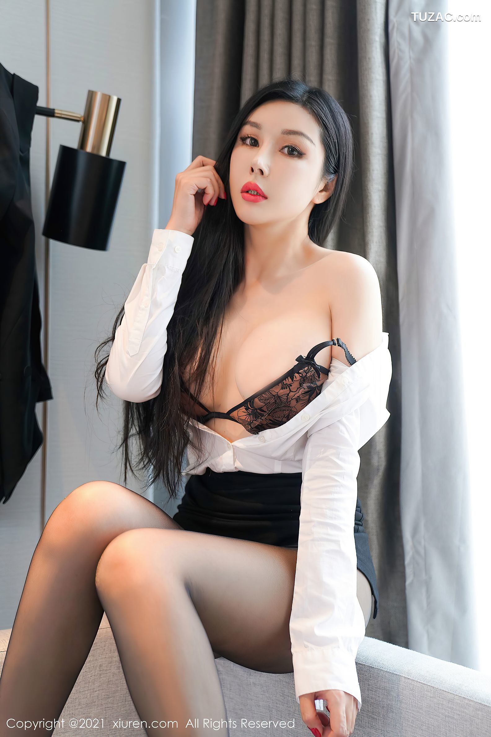 XiuRen秀人网-3672-田冰冰-经典职场OL主题撩裙黑丝-2021.07.15