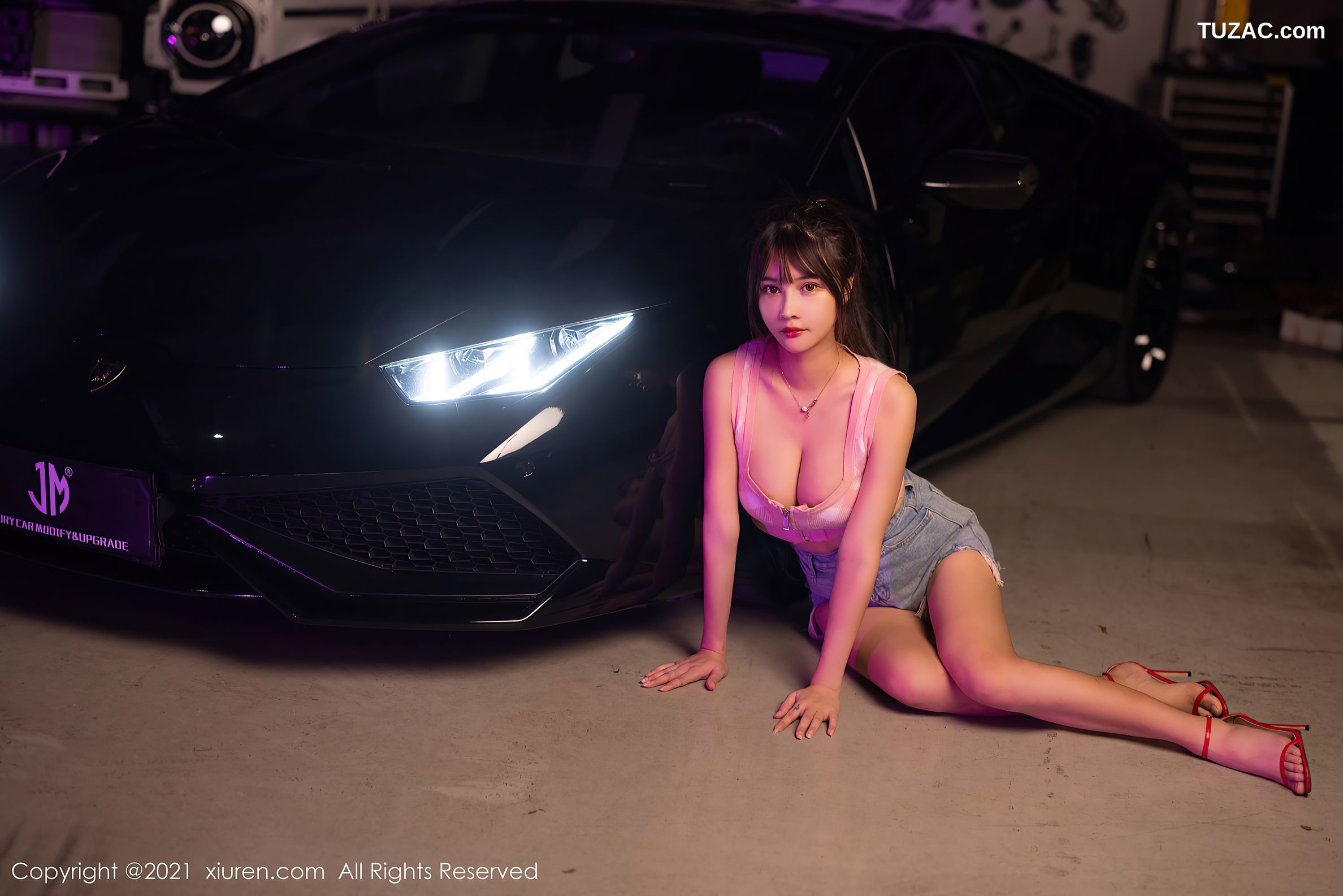XiuRen秀人网-3725-萌奈子-香车与美人主题性感牛仔短裙-2021.07.28