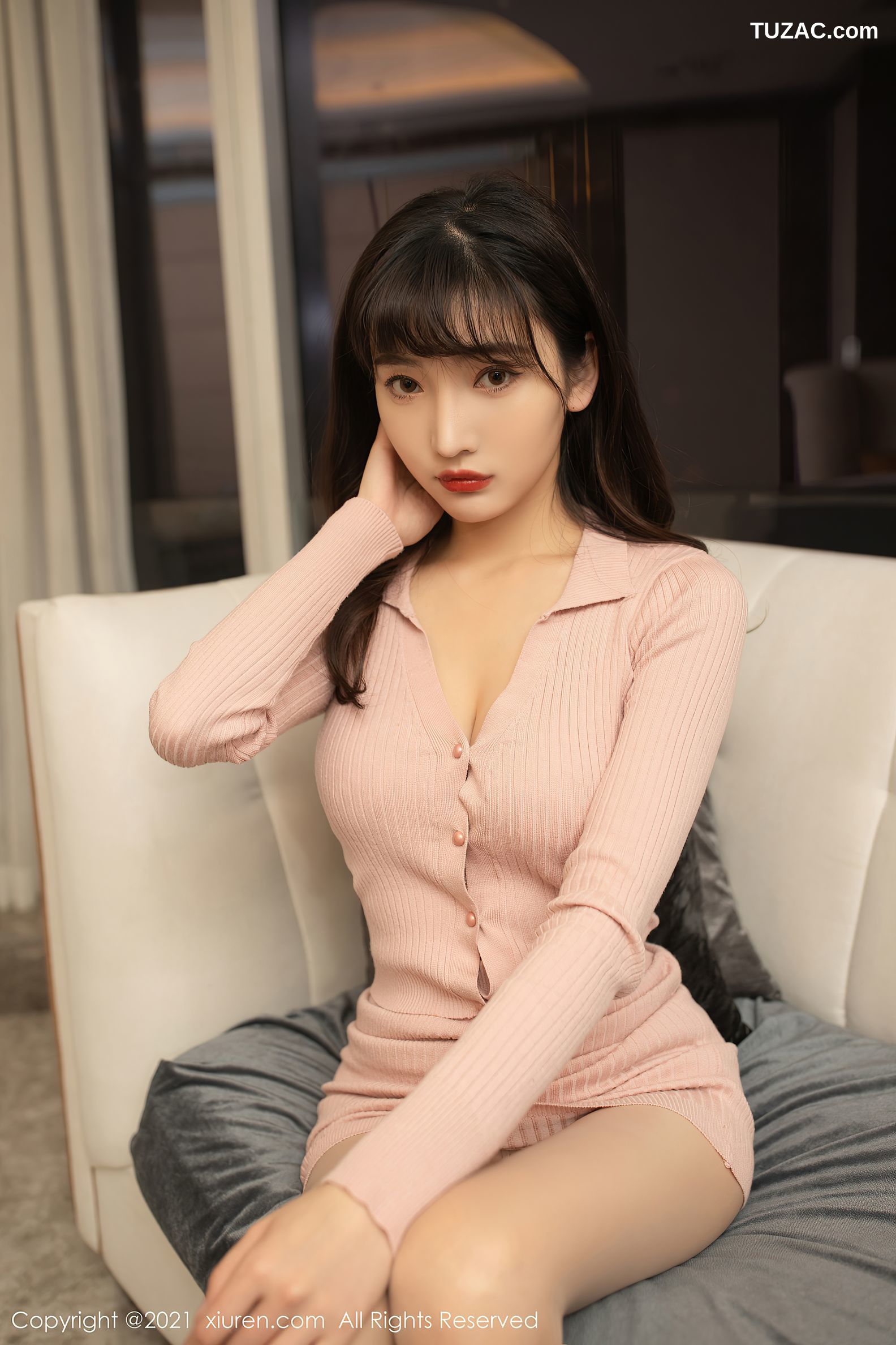 XiuRen秀人网-3736-陆萱萱-成都旅拍粉色毛衣性感内衣-2021.07.29
