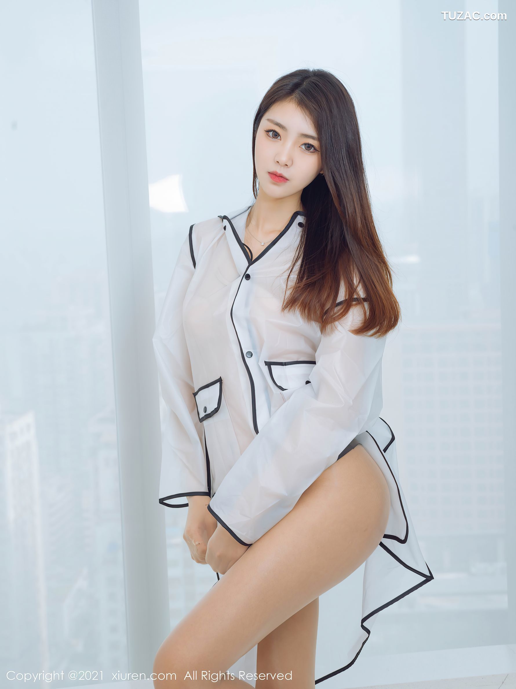 XiuRen秀人网-3821-可樂Vicky-浴室性感薄透白衬衣肉丝裤袜迷人-2021.08.19
