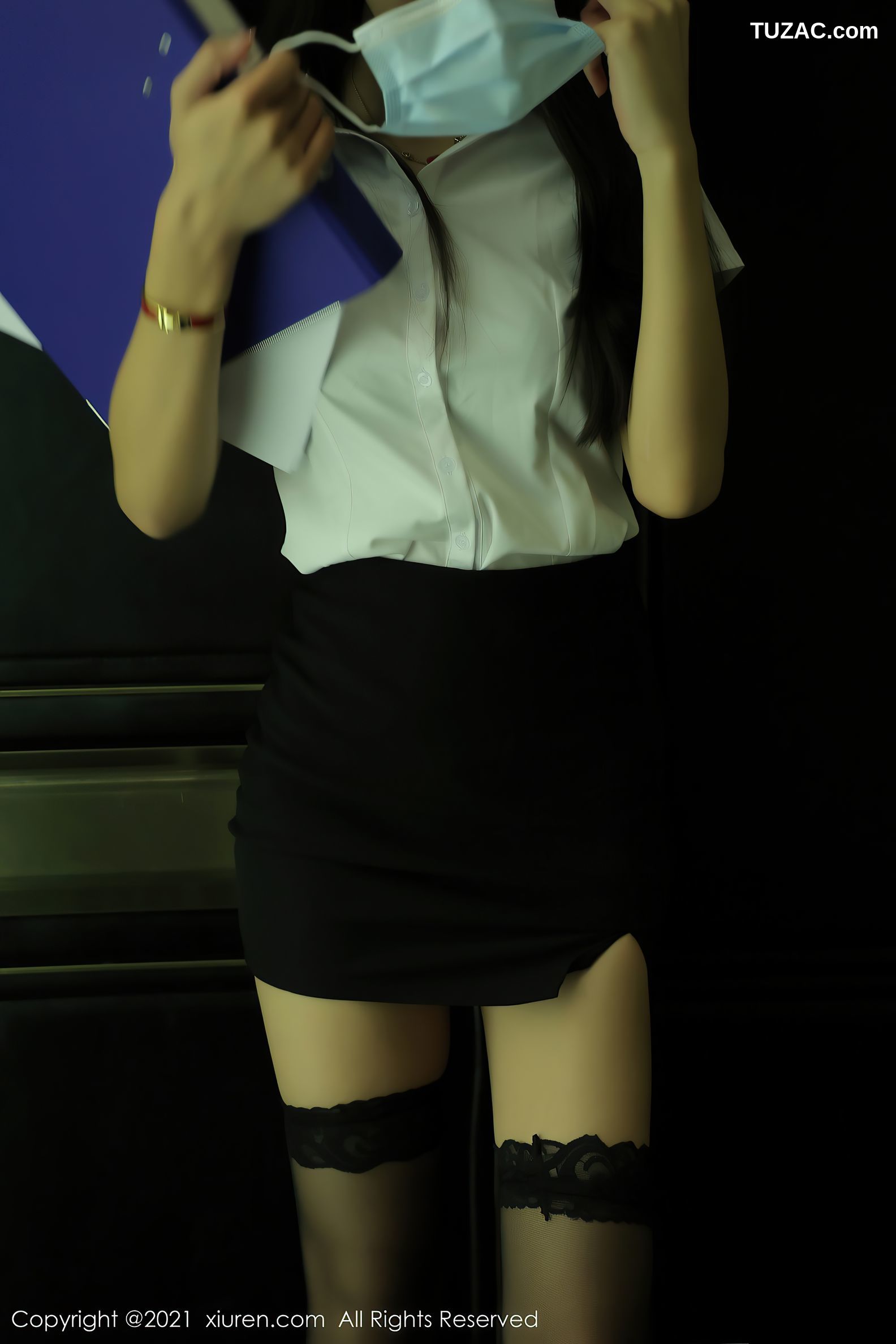 XiuRen秀人网-3999-蓝莓FY-白衬衫黑短裙OL主题内裤翘臀-2021.09.27