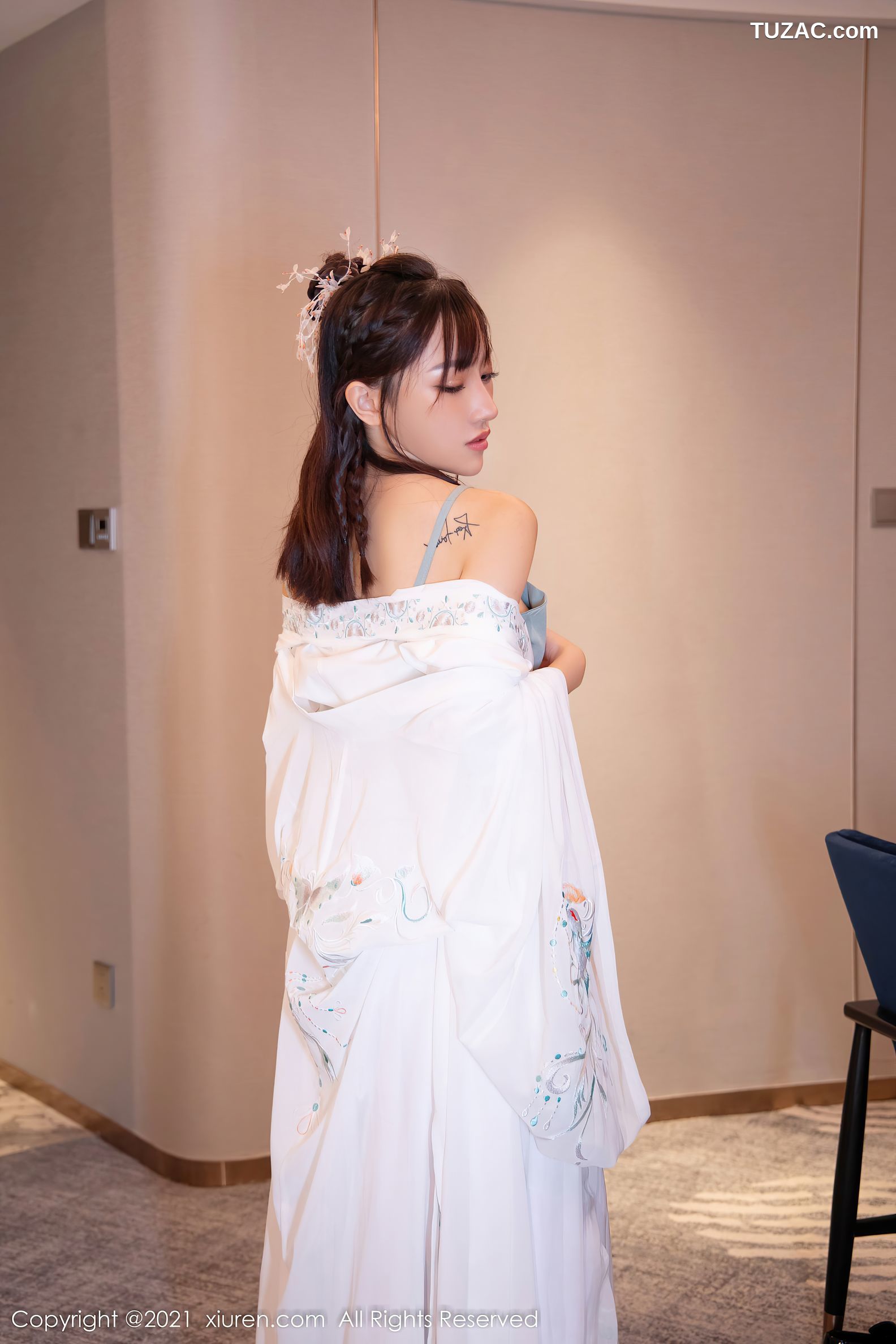 XiuRen秀人网-4344-西门小玉-古装服饰主题白色长衫-2021.12.16