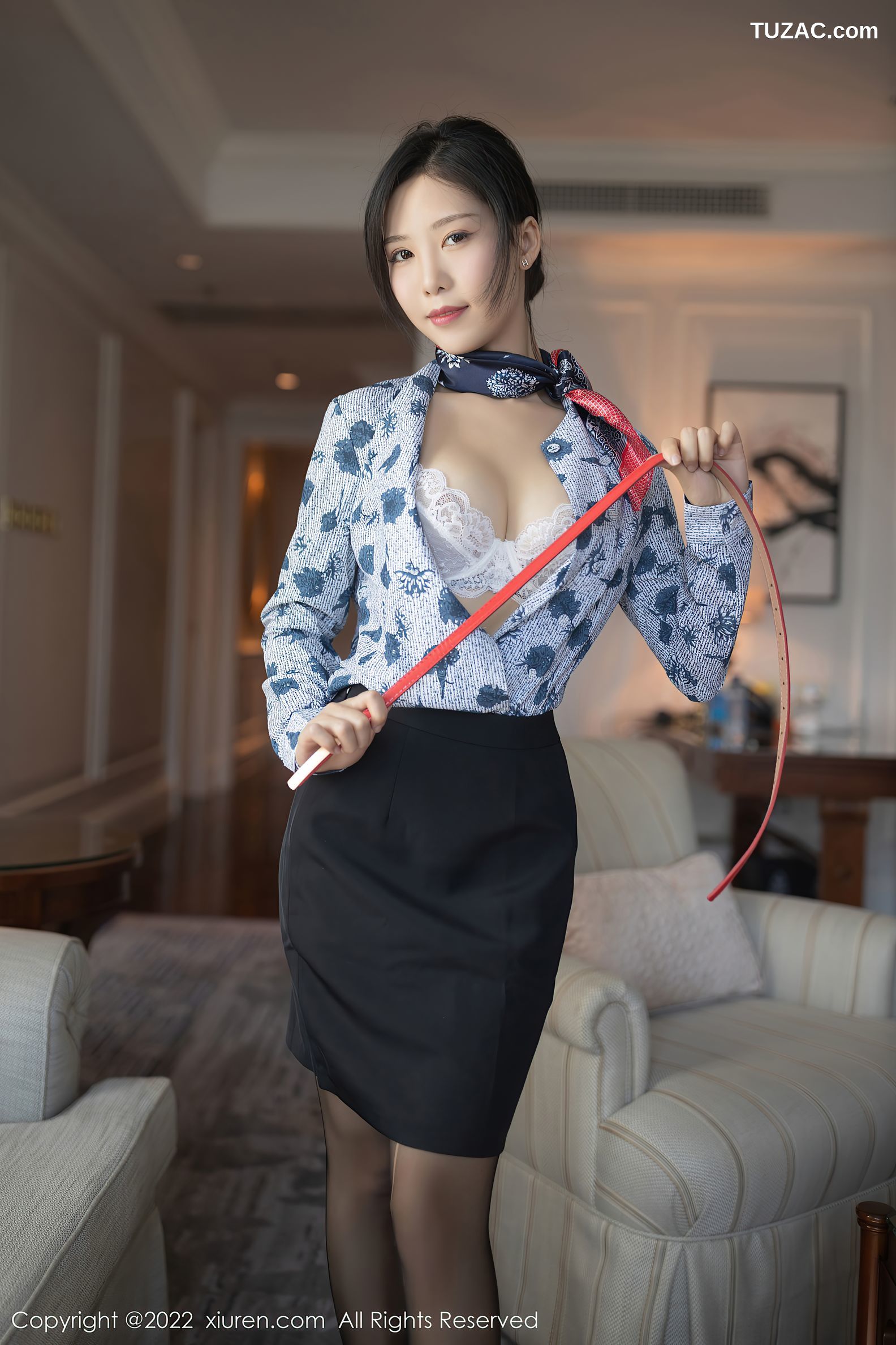 XiuRen秀人网-4430-抖娘利世-空姐制服主题性感蕾丝内衣-2022.01.06