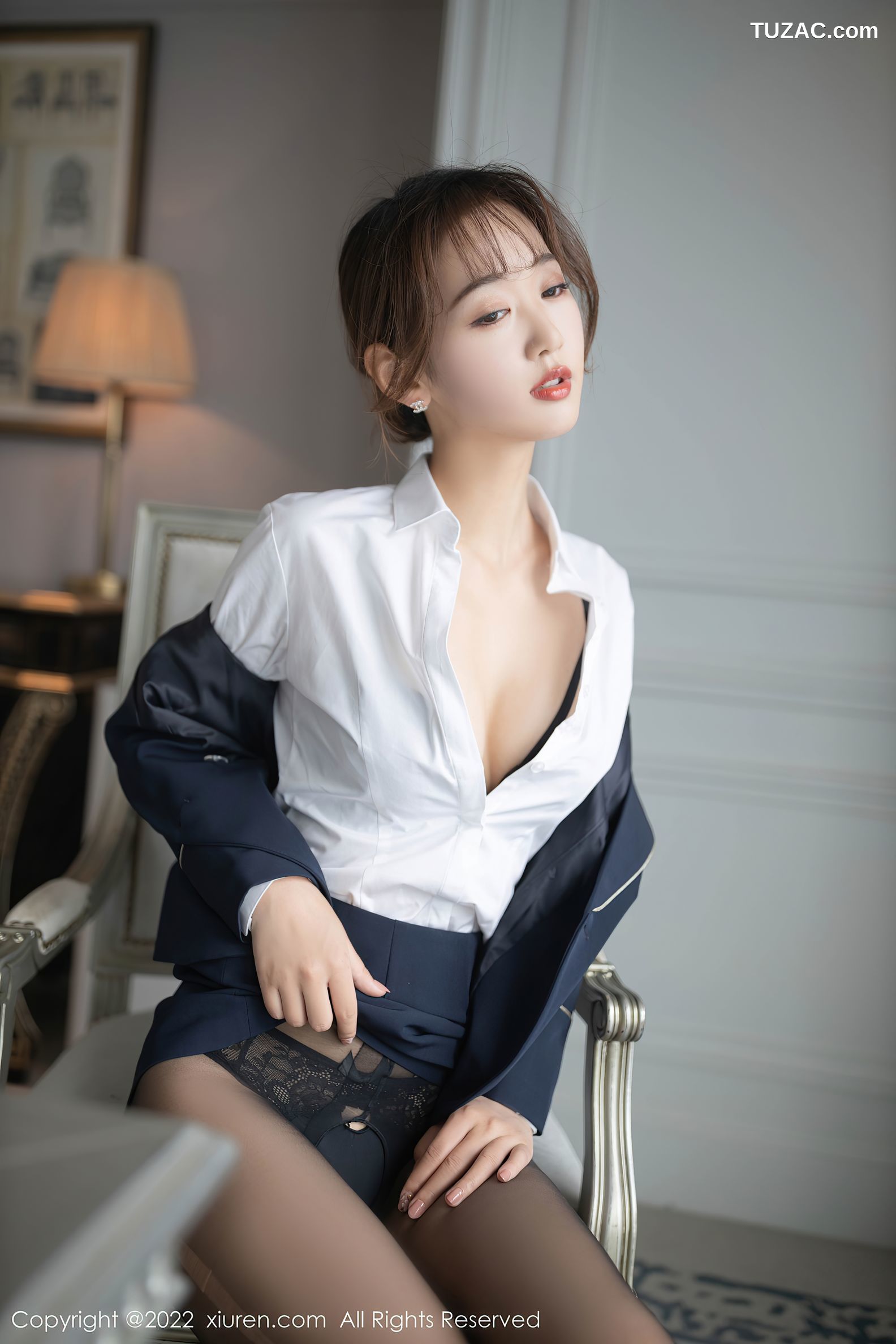 XiuRen秀人网-4445-唐安琪-会议室职业装主题黑色蕾丝内衣黑丝-2022.01.10