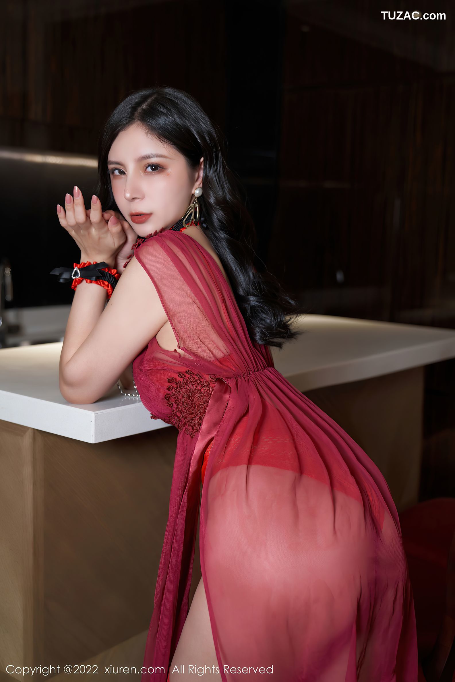 XiuRen秀人网-4537-小蛮妖Yummy-红色透明情趣薄纱蕾丝网袜妖艳-2022.01.29