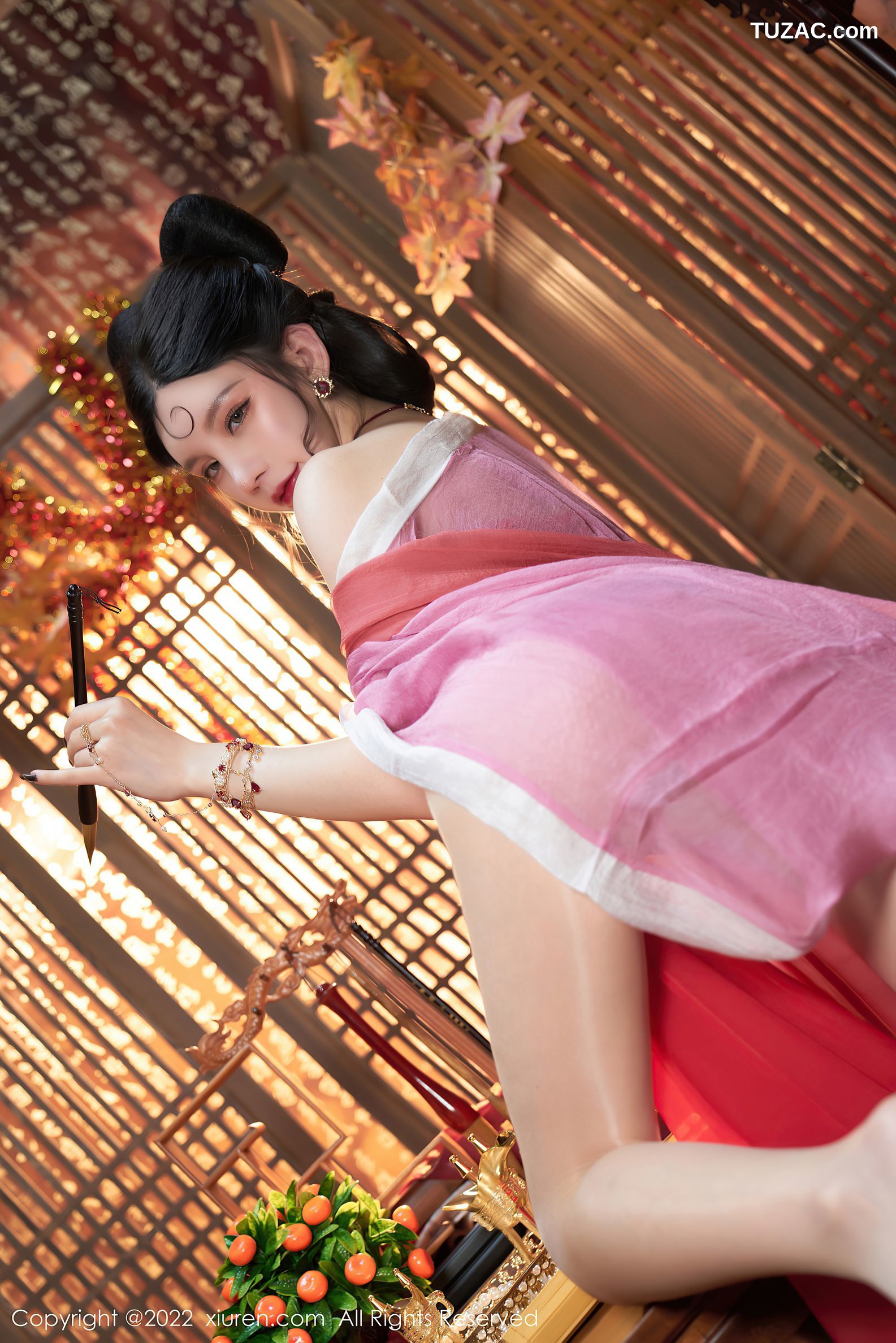 XiuRen秀人网-4575-周于希Sally-三亚旅拍妲己角色扮演古装服饰性感迷人-2022.02.11