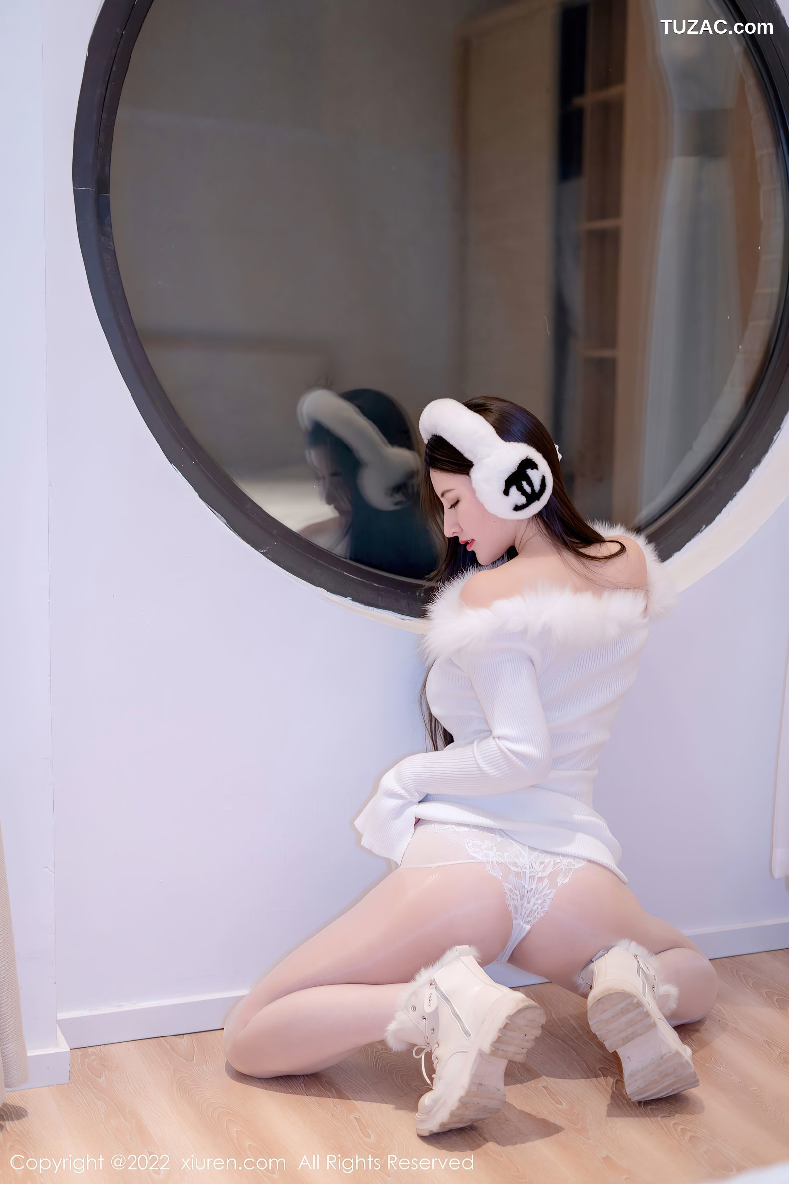 XiuRen秀人网-4578-诗诗kiki-性感白色毛外套蕾丝内衣-2022.02.14