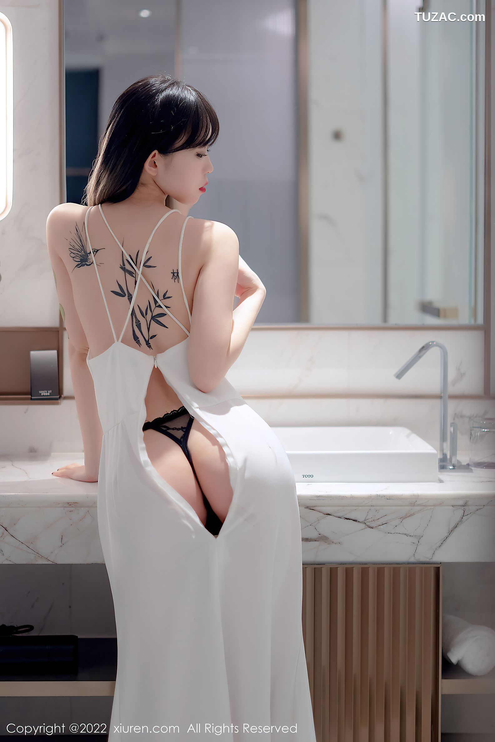 XiuRen秀人网-4611-奶瓶-浴室白色轻透薄纱吊带长裙-2022.02.21