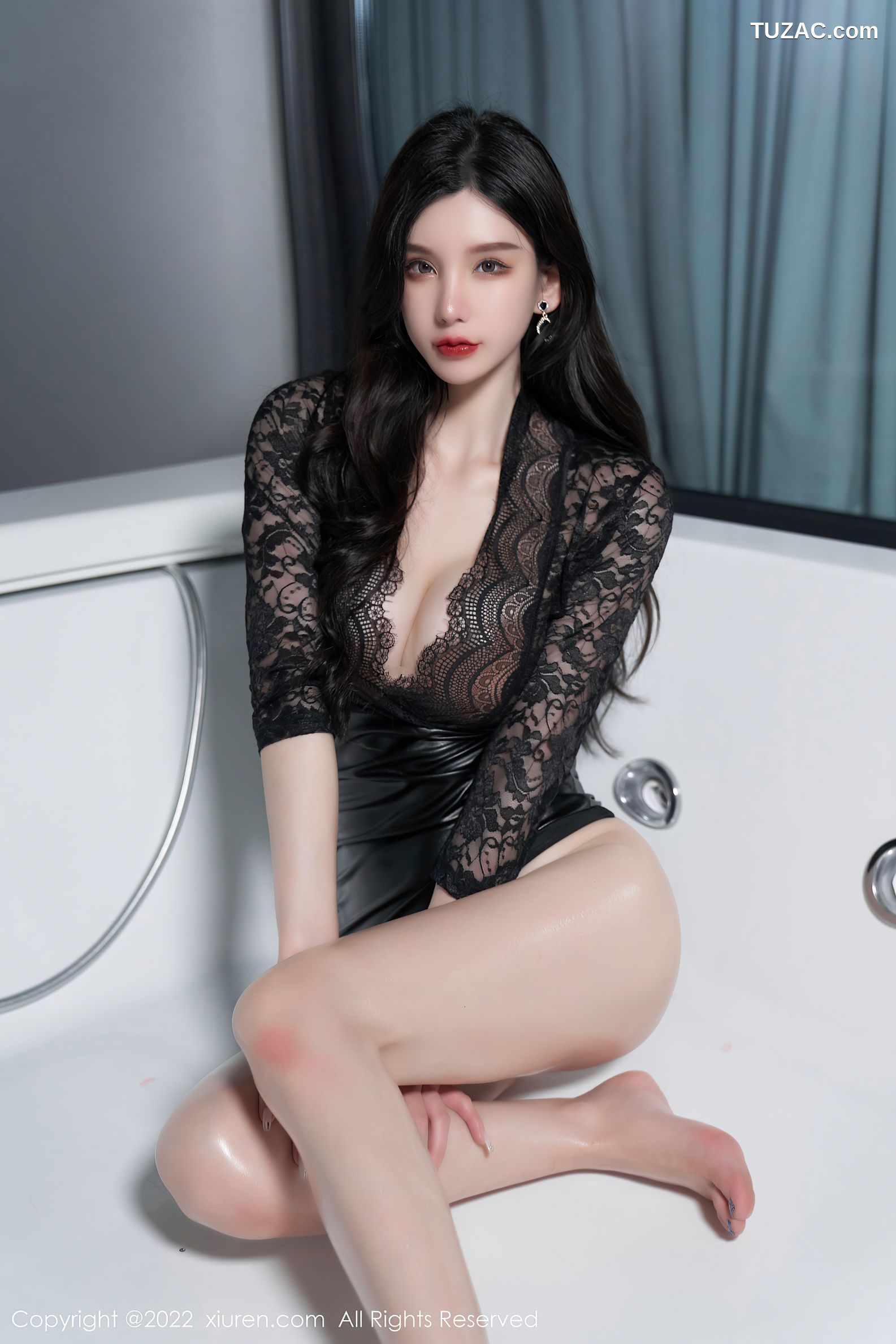 XiuRen秀人网-4641-周于希Sally-三亚旅拍黑色轻透上衣黑丝-2022.02.25
