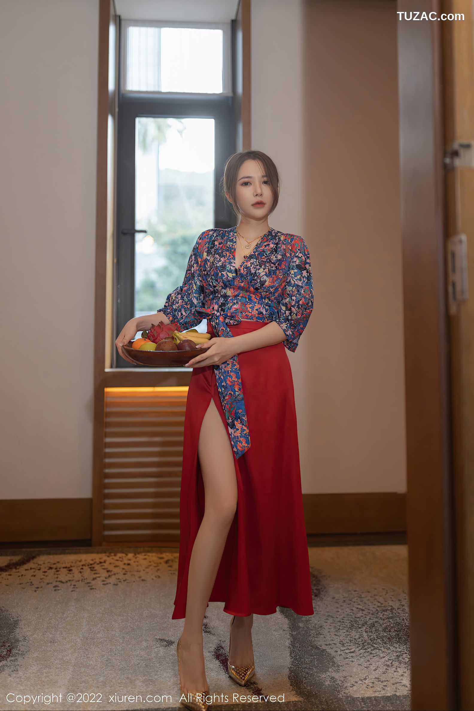 XiuRen秀人网-4674-鱼子酱Fish-三亚旅拍花纹上衣红裙子蕾丝内衣-2022.03.04