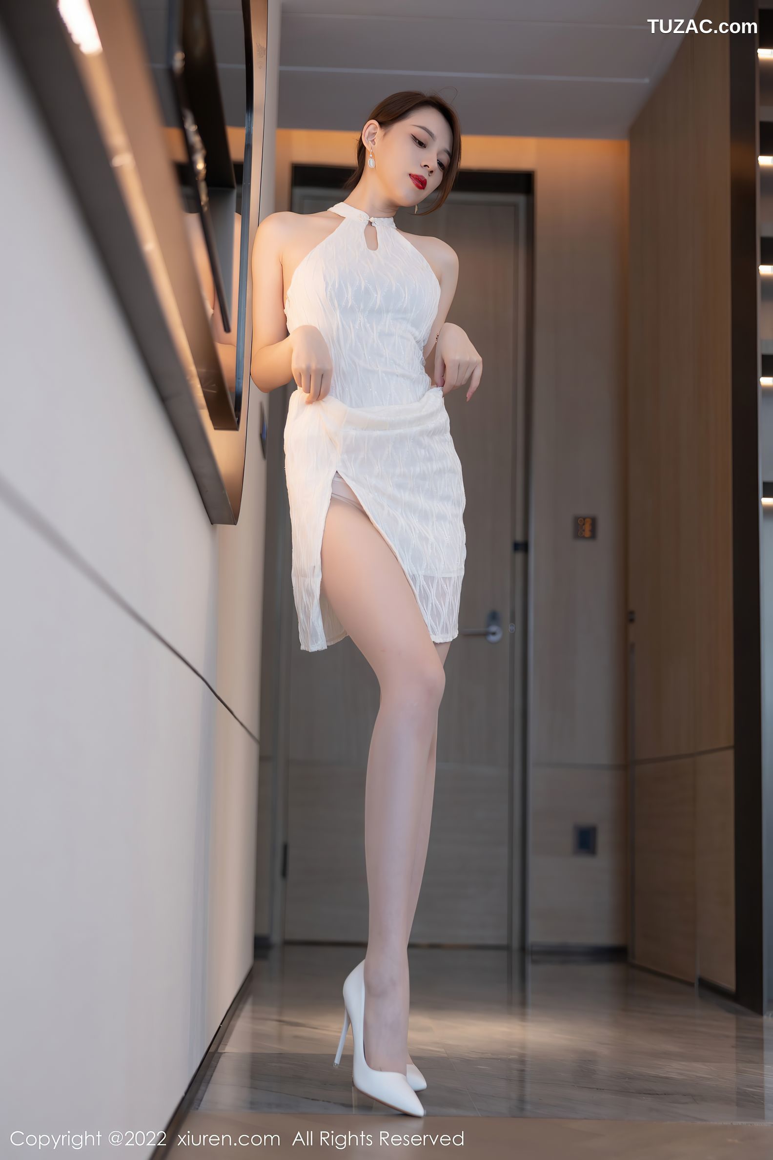 XiuRen秀人网-4691-言沫-白色轻透连衣裙灰色内衣原色丝袜-2022.03.09