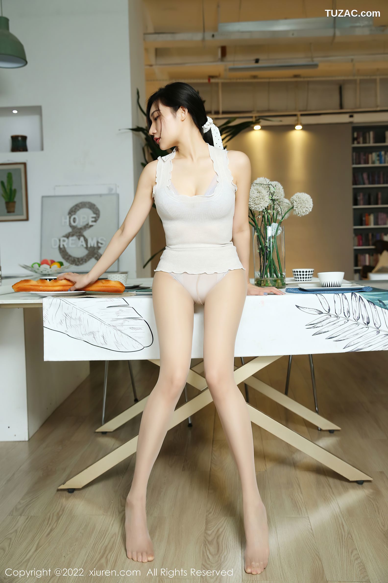 XiuRen秀人网-4766-小狐狸Kathryn-白色上衣超薄肉丝紫色内衣-2022.03.24