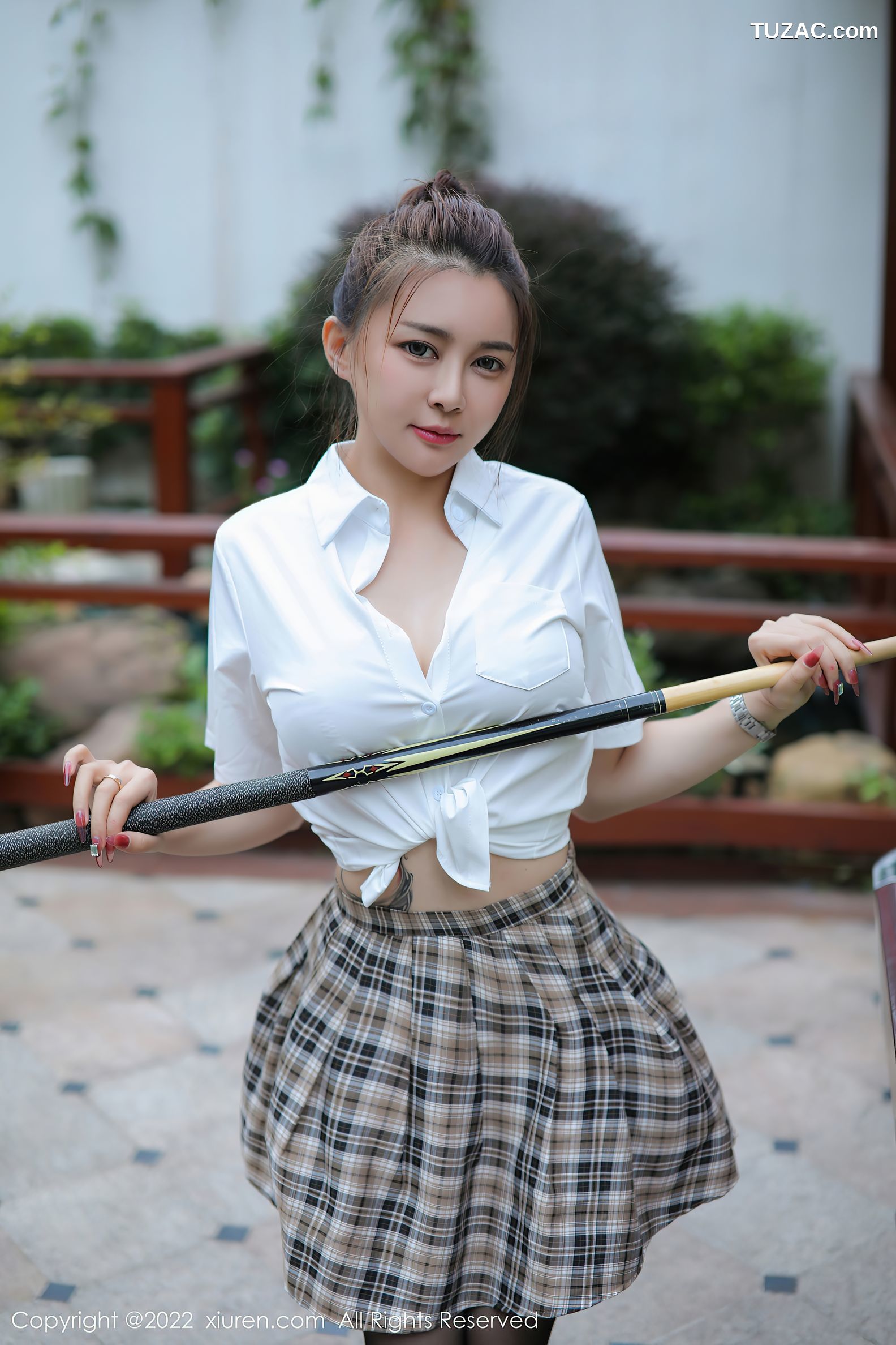 XiuRen秀人网-4786-凯竹姐姐-绿色长裙黑丝裤袜-性感白T恤格子裙-2022.03.29