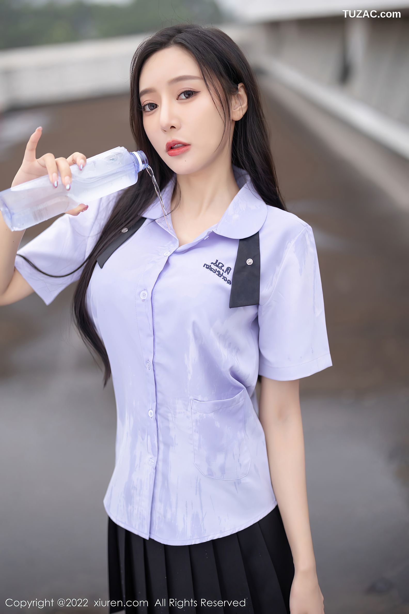 XiuRen秀人网-4819-王馨瑶Yanni-户外性感JK制服蕾丝内衣-2022.04.02