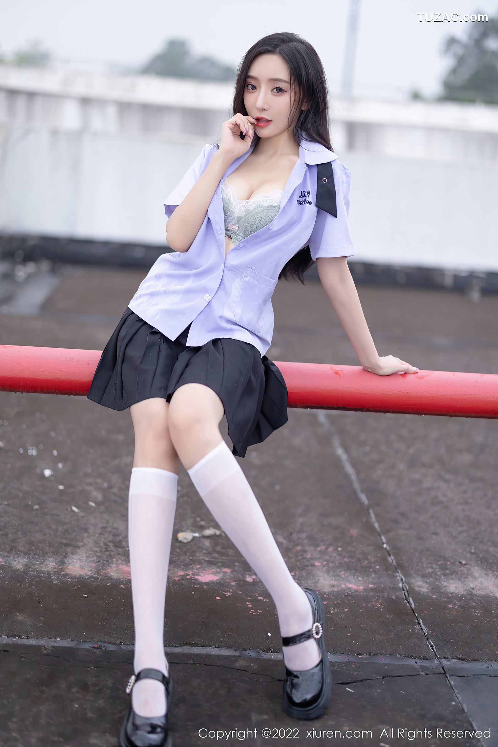 XiuRen秀人网-4819-王馨瑶Yanni-户外性感JK制服蕾丝内衣-2022.04.02