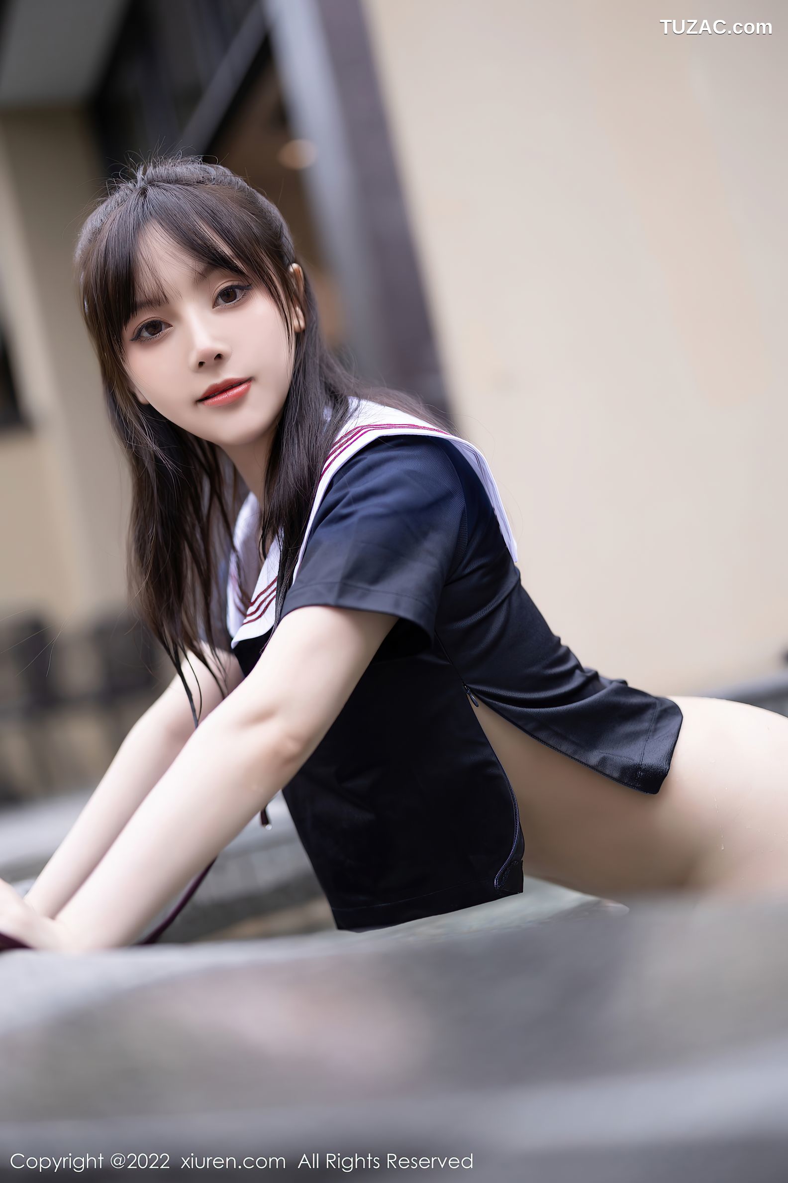 XiuRen秀人网-4826-豆瓣酱-性感深蓝色套装超薄黑丝-2022.04.06