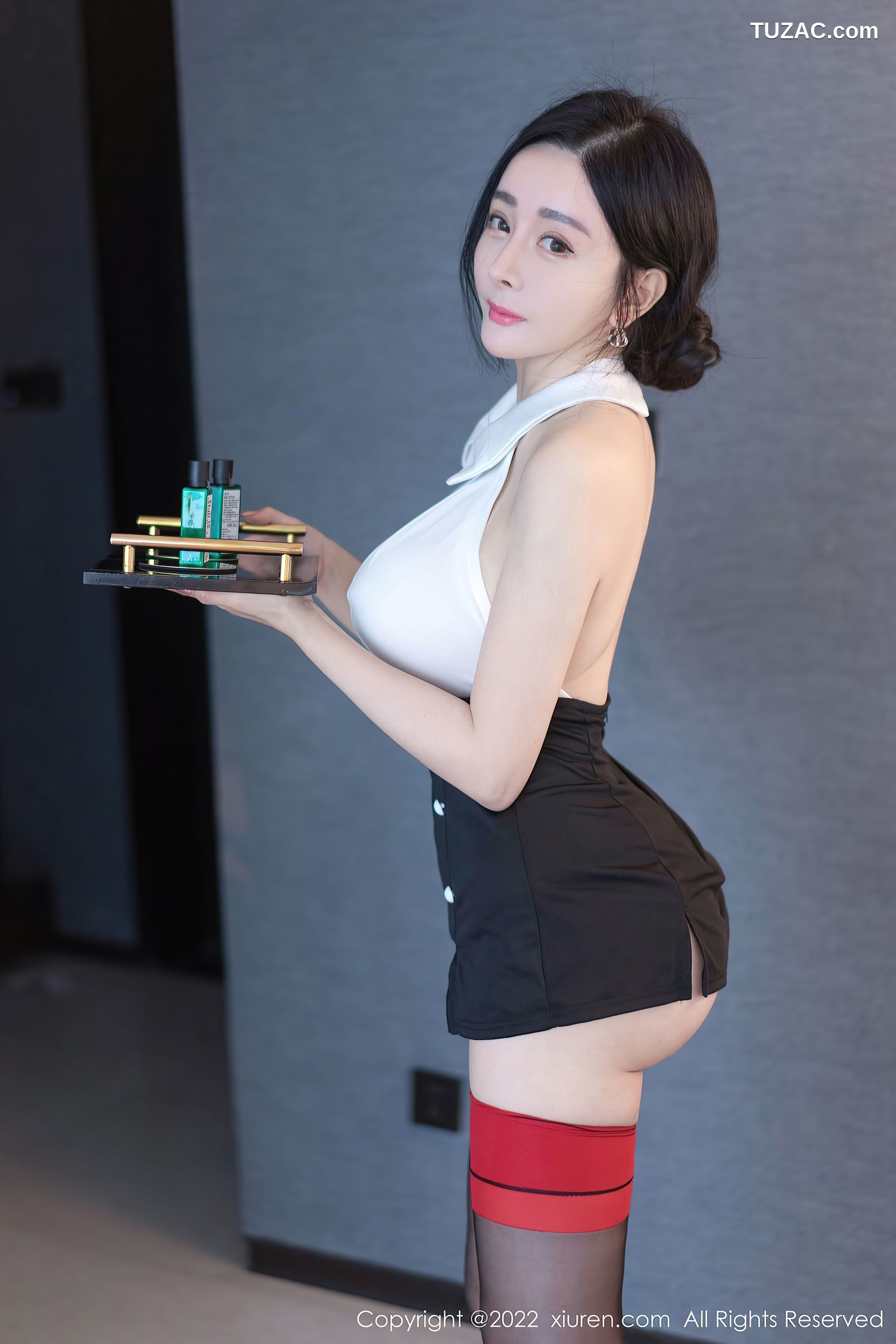 XiuRen秀人网-4891-允爾-按摩技师装扮白色上衣黑色短裙-2022.04.19