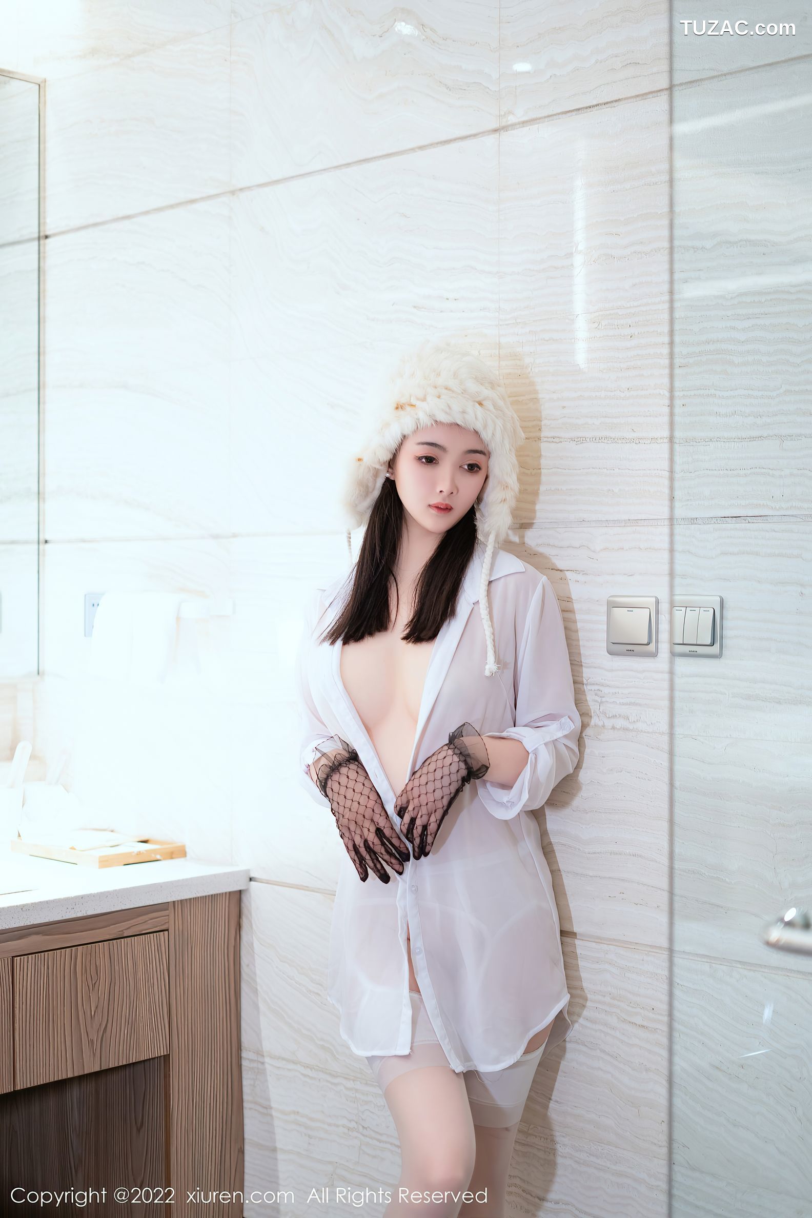 XiuRen秀人网-4906-Summer宝宝-白色毛衣性感白色内衣吊带白丝-2022.04.22