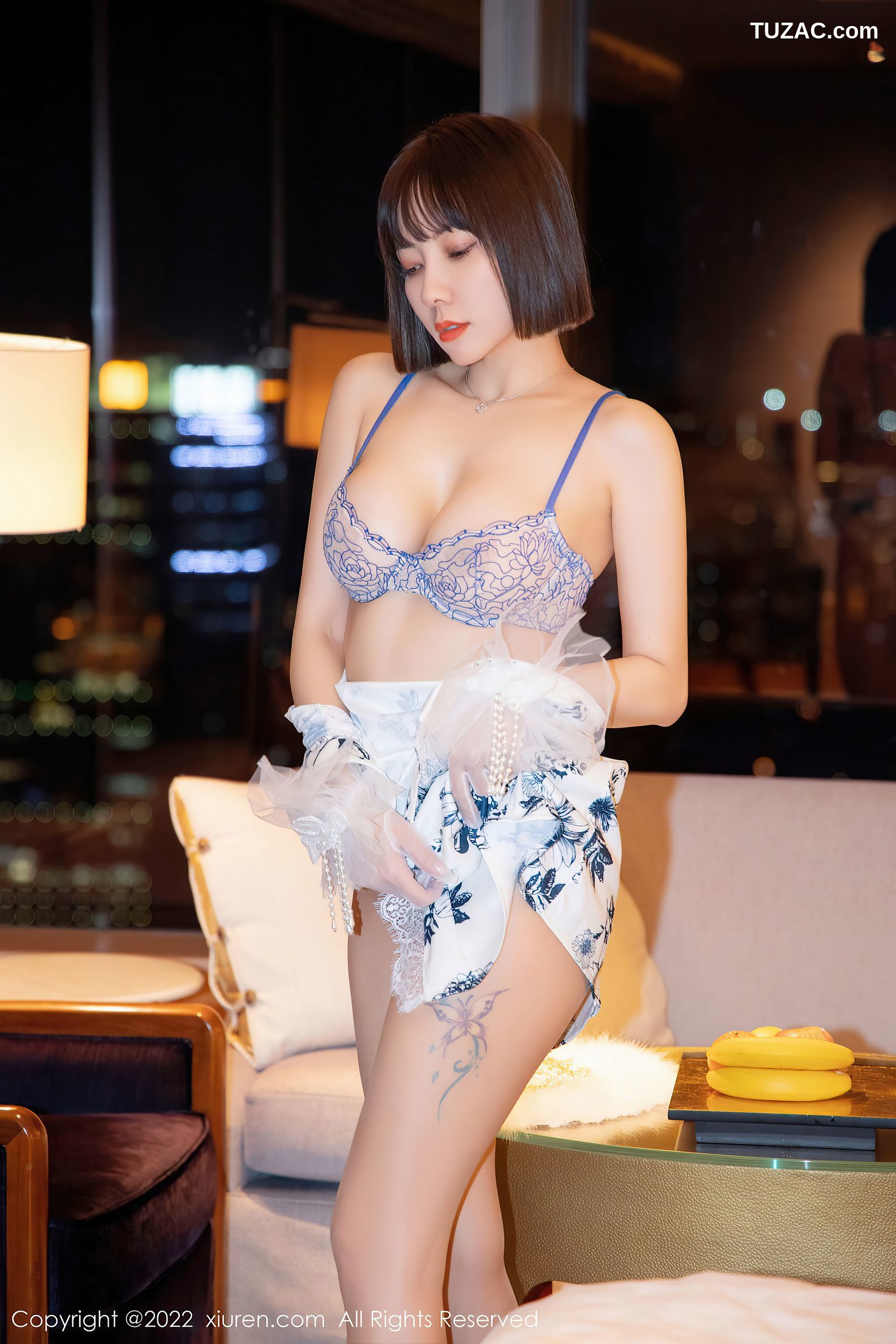 XiuRen秀人网-4955-果儿Victoria-西双版纳旅拍蓝白轻透内衣-2022.05.04