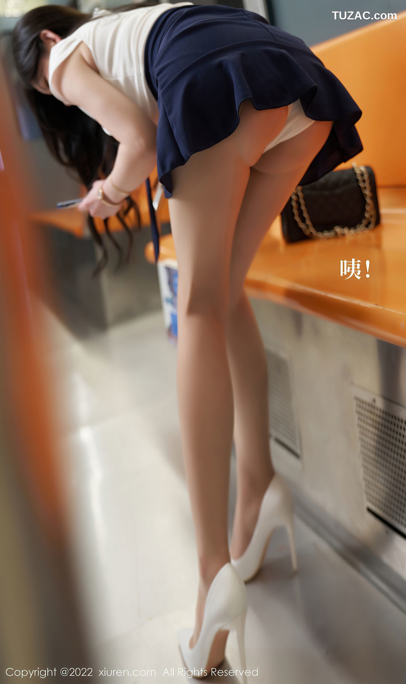XiuRen秀人网-4979-周于希Sally-地铁故事主题性感连衣短裙-2022.05.07