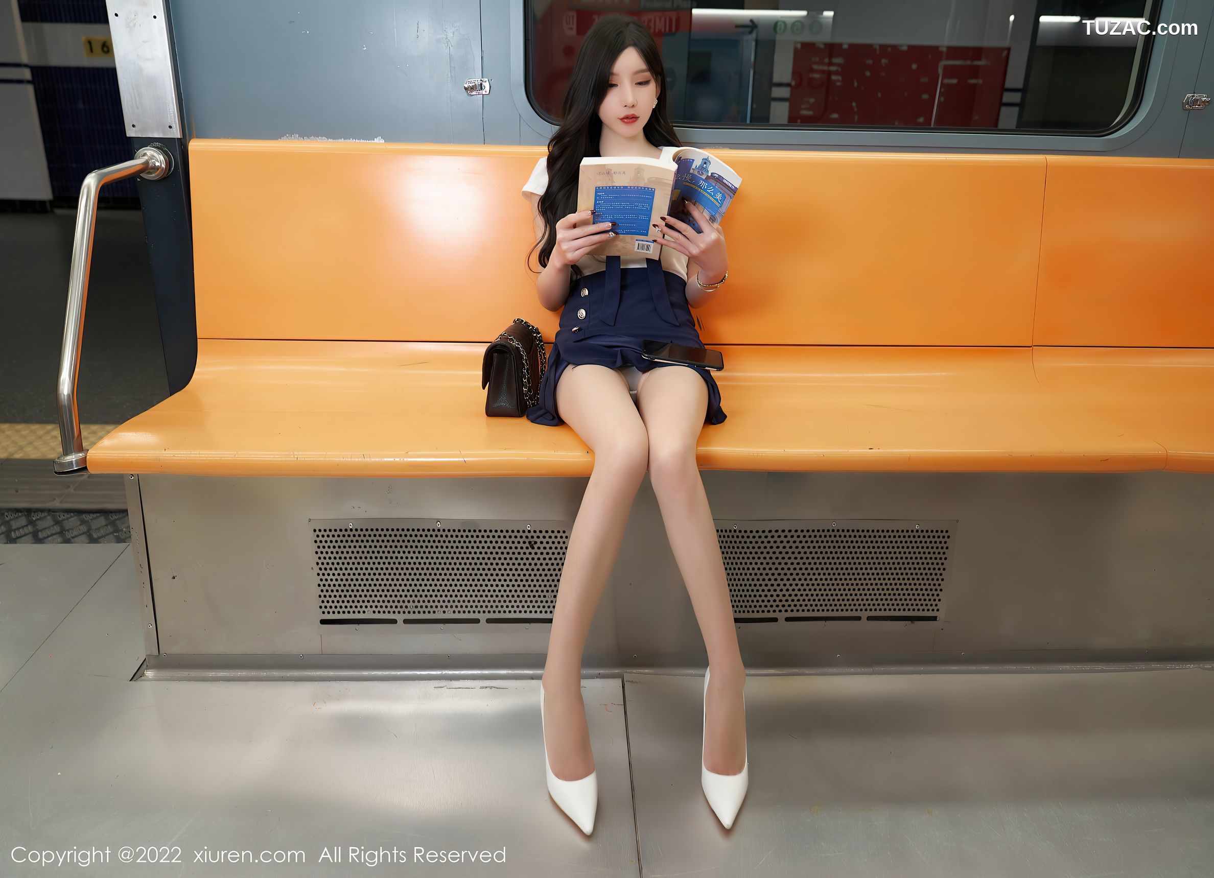XiuRen秀人网-4979-周于希Sally-地铁故事主题性感连衣短裙-2022.05.07